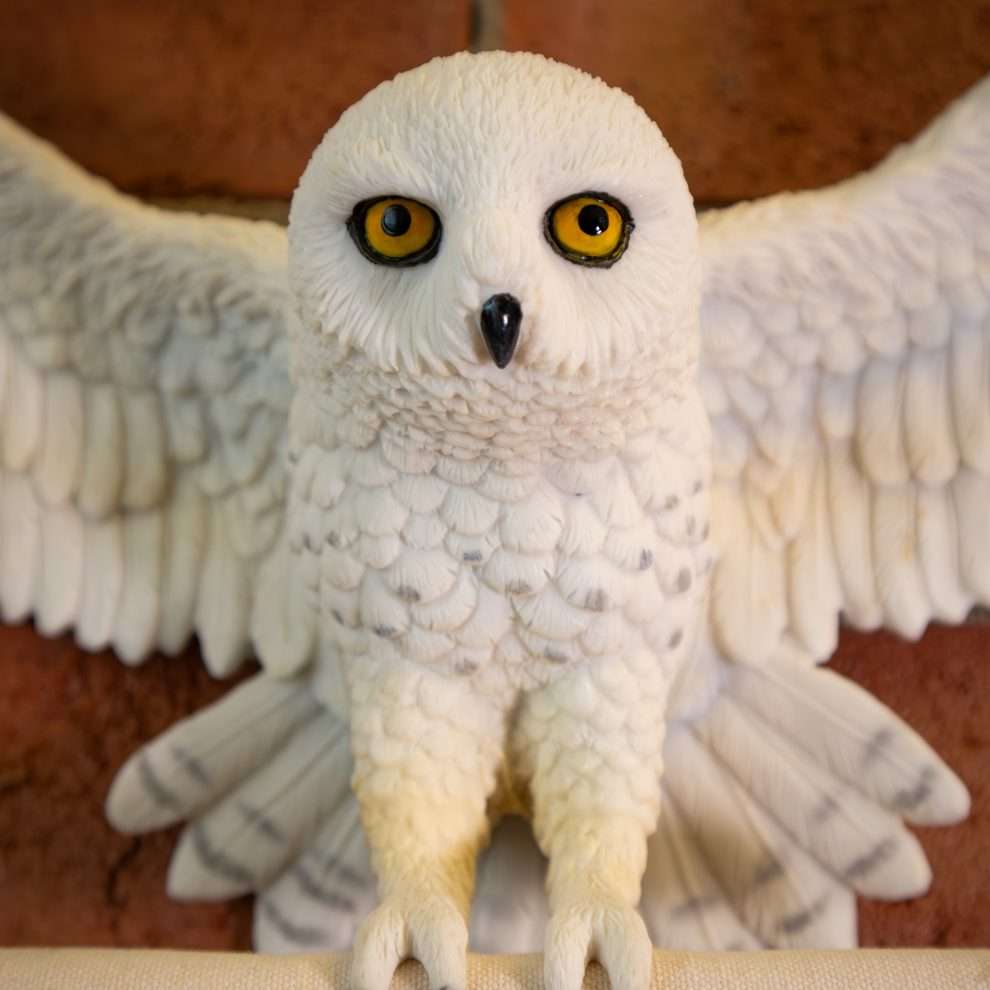 Harry Potter – Official Hedwig Owl Post Wall Décor