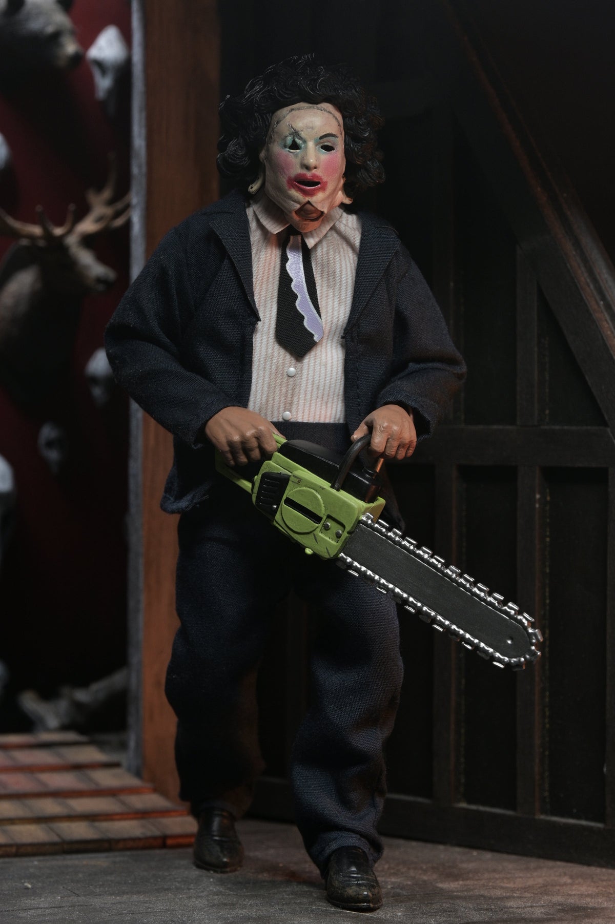The Texas Chainsaw Massacre – Leatherface with Pretty Woman Mask Clothed Action Figure