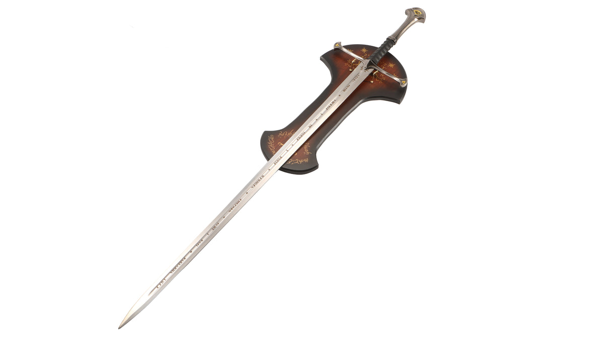 Lord Of The Rings - Deluxe Anduril With Display Plaque
