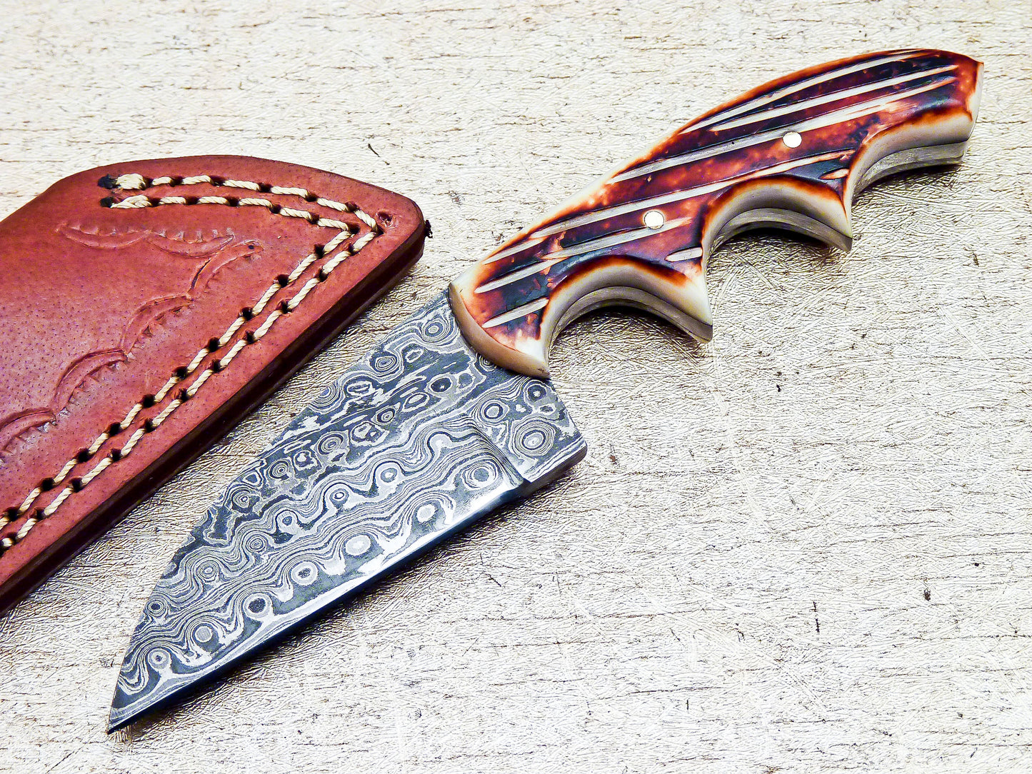 Damascus Steel Handmade Hunting Mini Skinning Knife Bone Handle 6"
