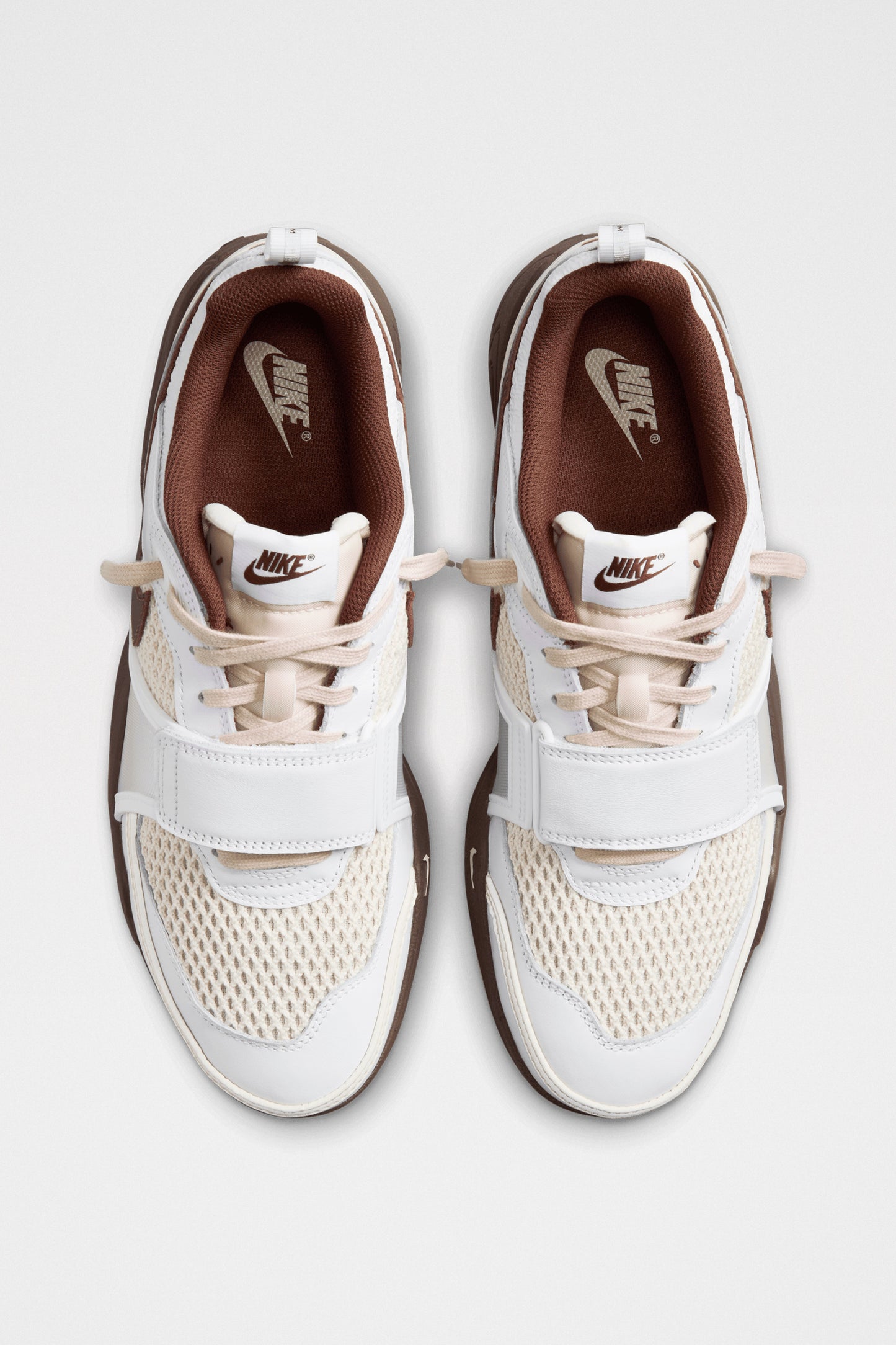 Nike x Travis Scott Zoom Field Jaxx White / Lt Chocolate