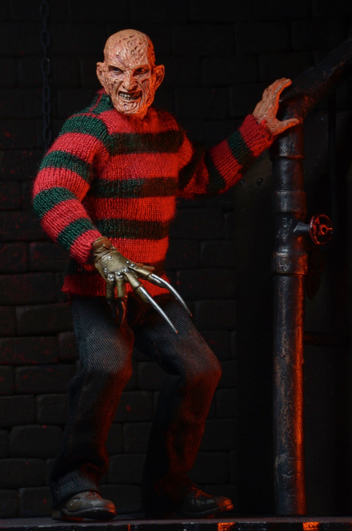 A Nightmare on Elm Street 3: Dream Warriors – Freddy Clothed Action Figure