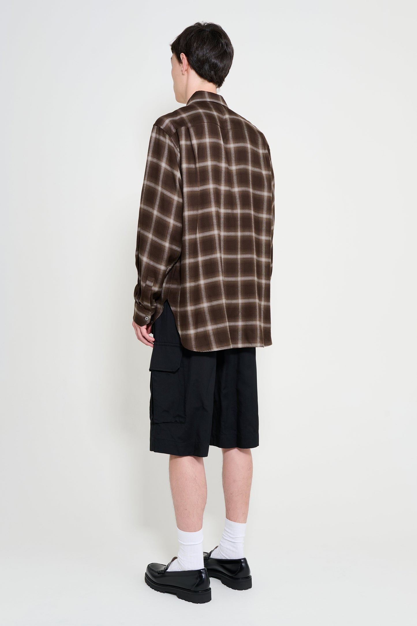 ssstein Silk Cupro Cargo Short Trousers Black