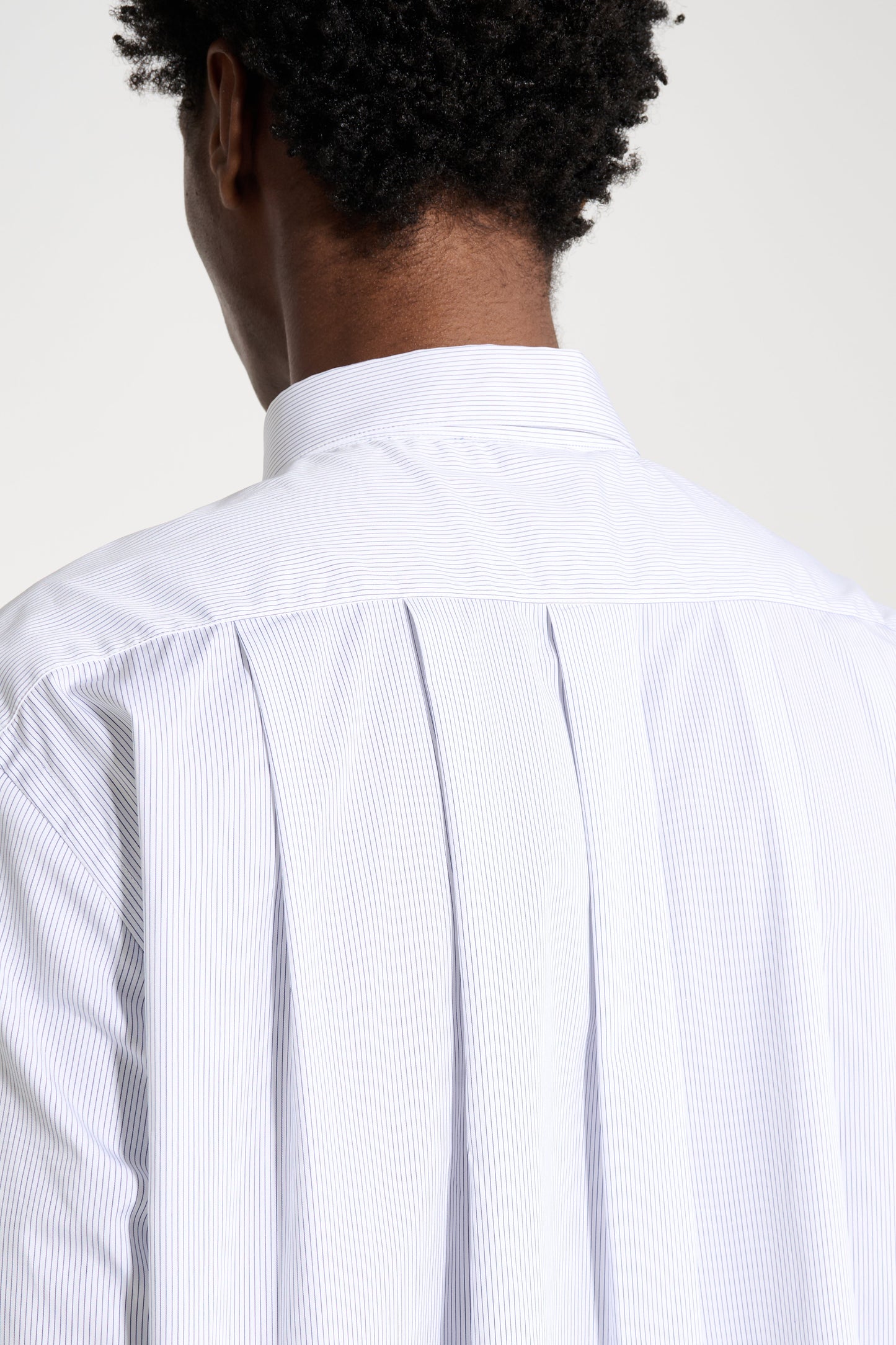 TRÈS BIEN ATELJÉ Pleated Classic Shirt White Blue Stripe