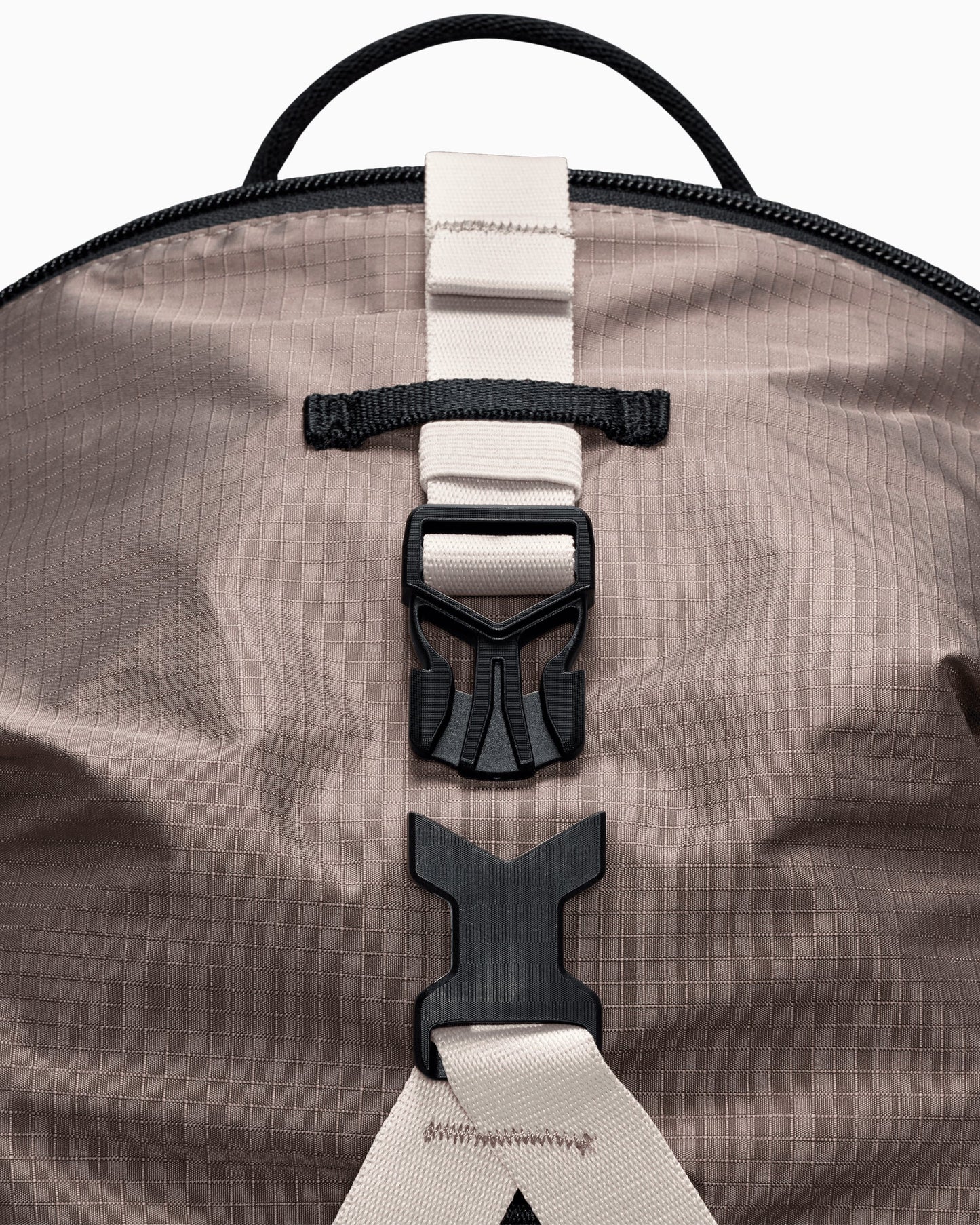 Mochila Nike ACG Daymax 25L Unisex