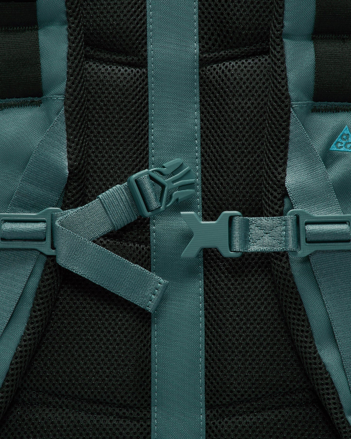 Mochila Nike ACG Daymax 25L Unisex