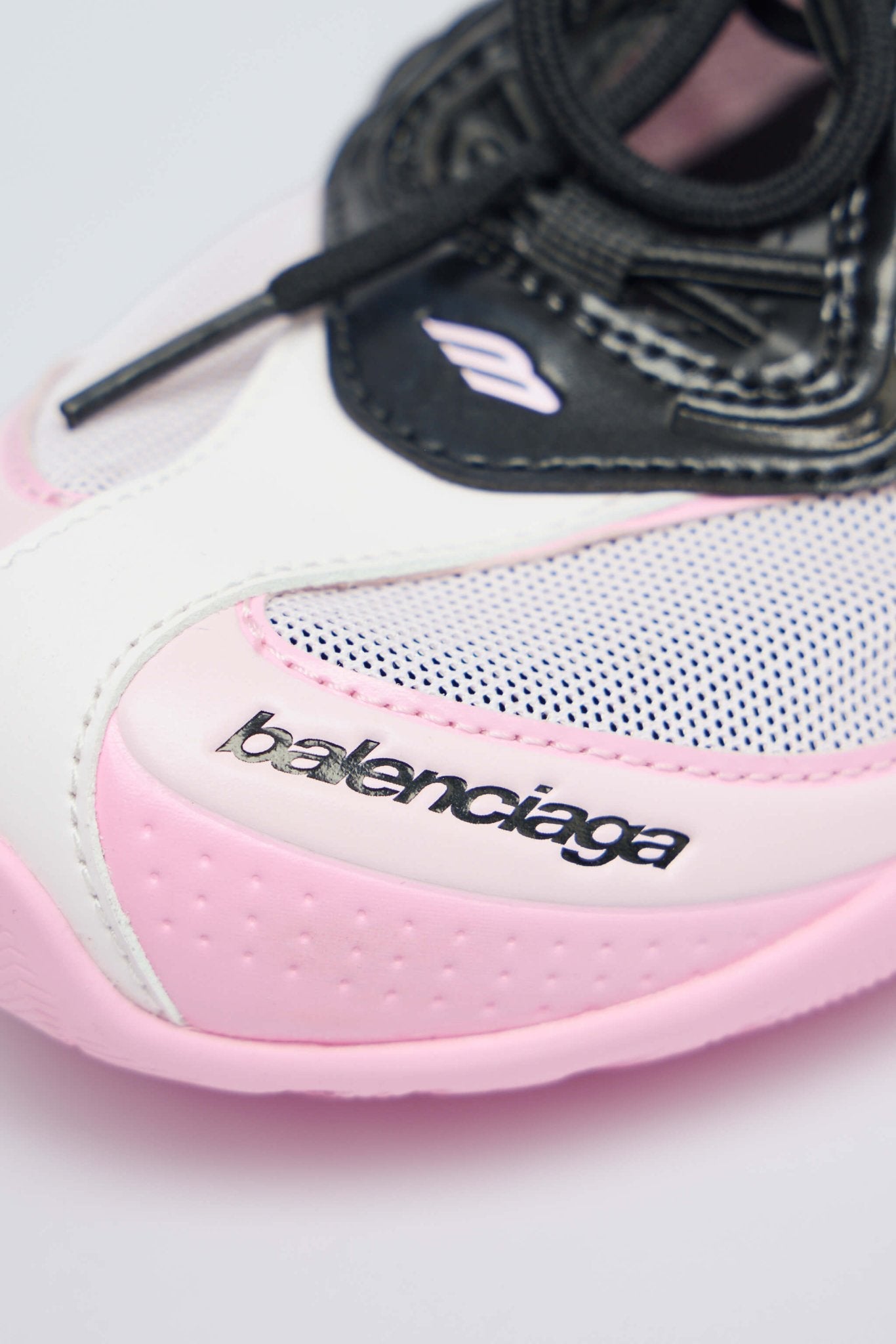 Radar Slip-on Sneaker