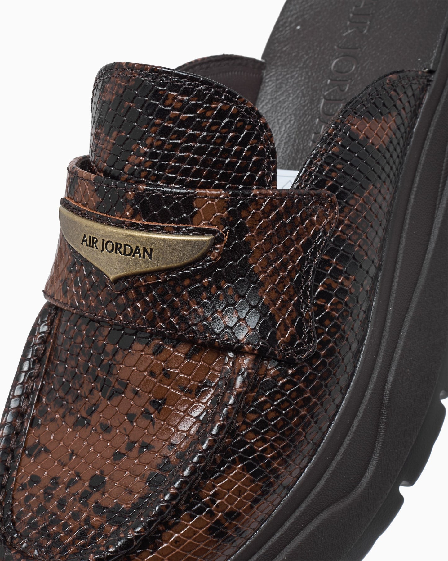 Air Jordan Women's Mule SE "Croc"