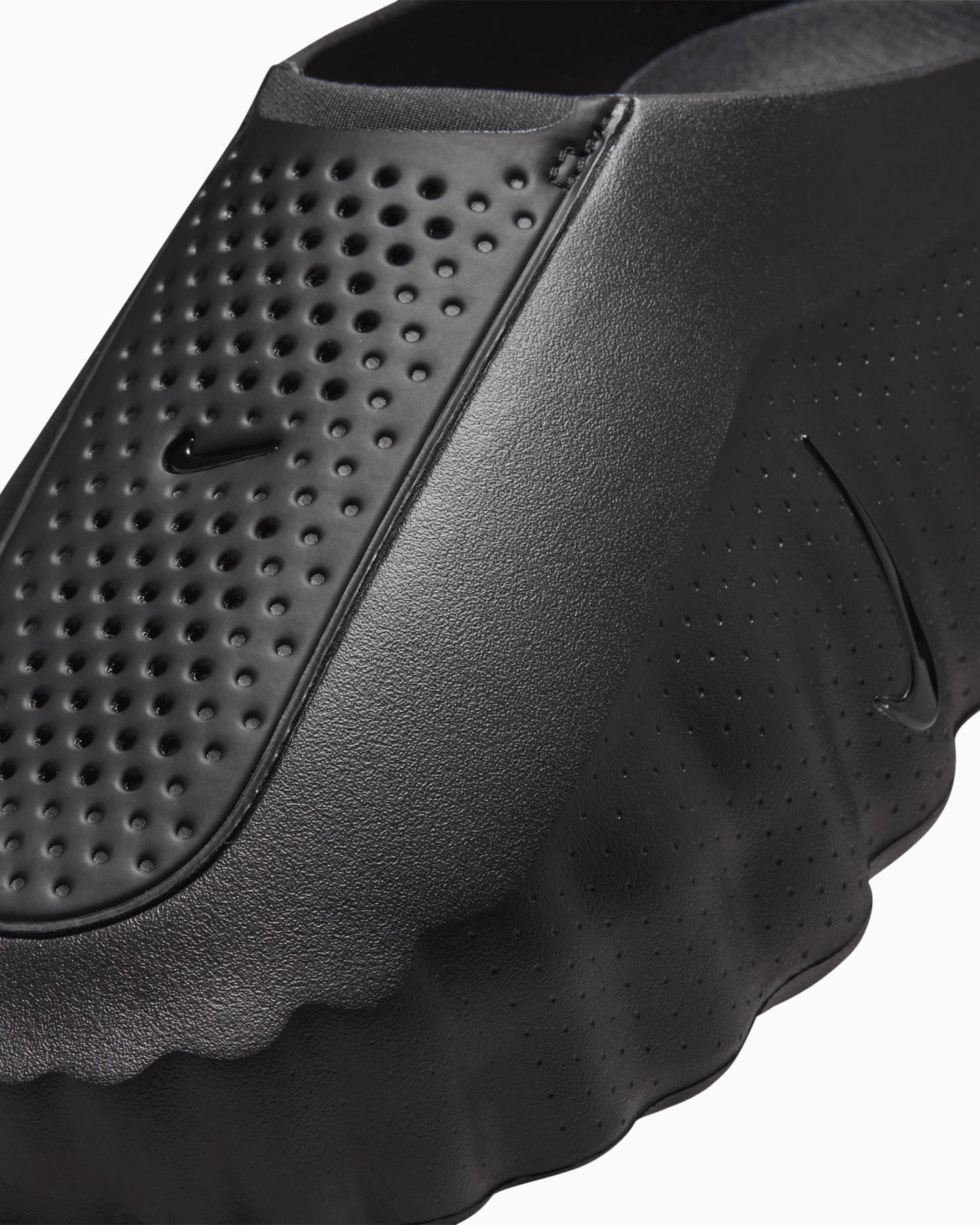 Nike Mind 001 "Triple Black"