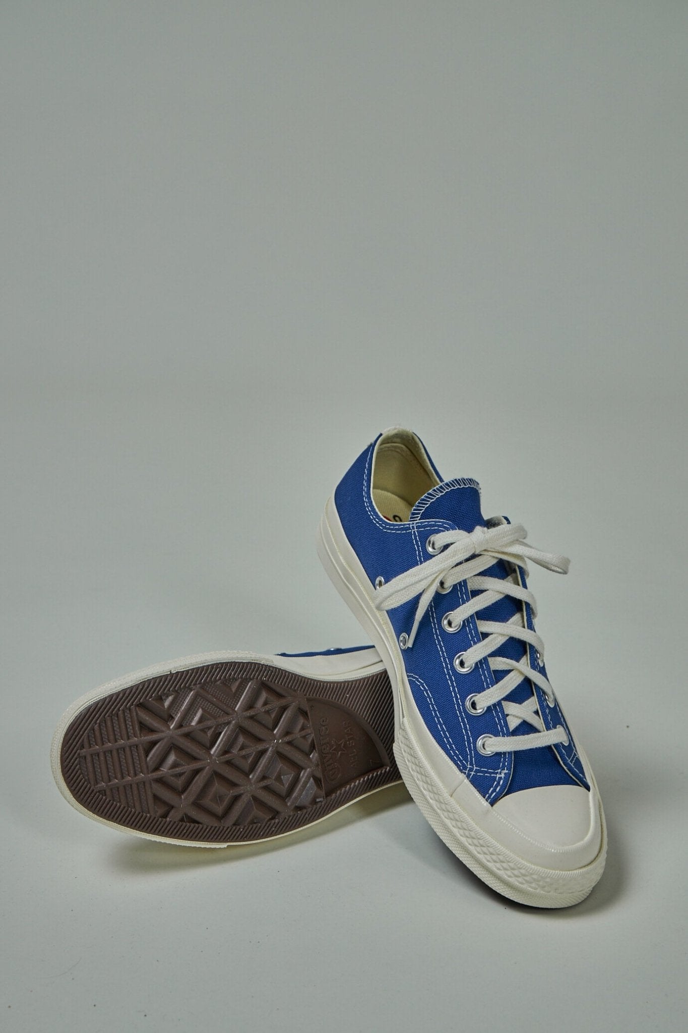 Big Heart Low Top Sneakers
