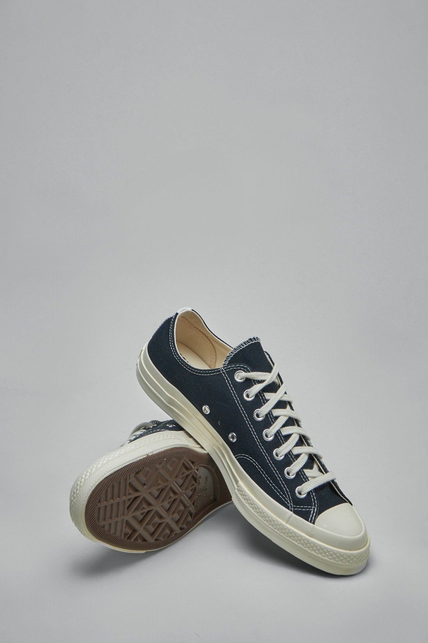 Chuck 70 Low Small Red Heart