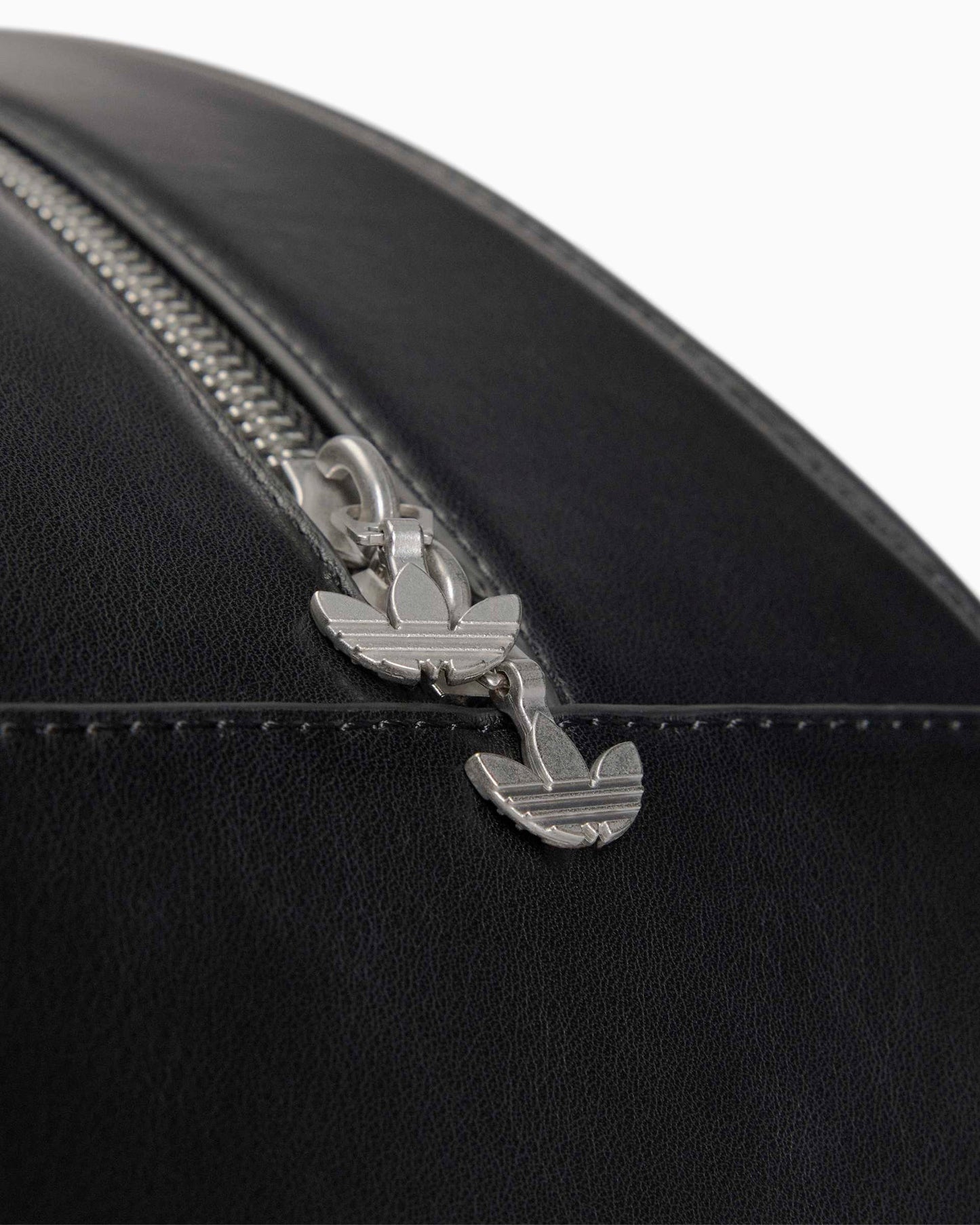Bolso de hombro adidas Originals x AVAVAV Sculpted Unisex