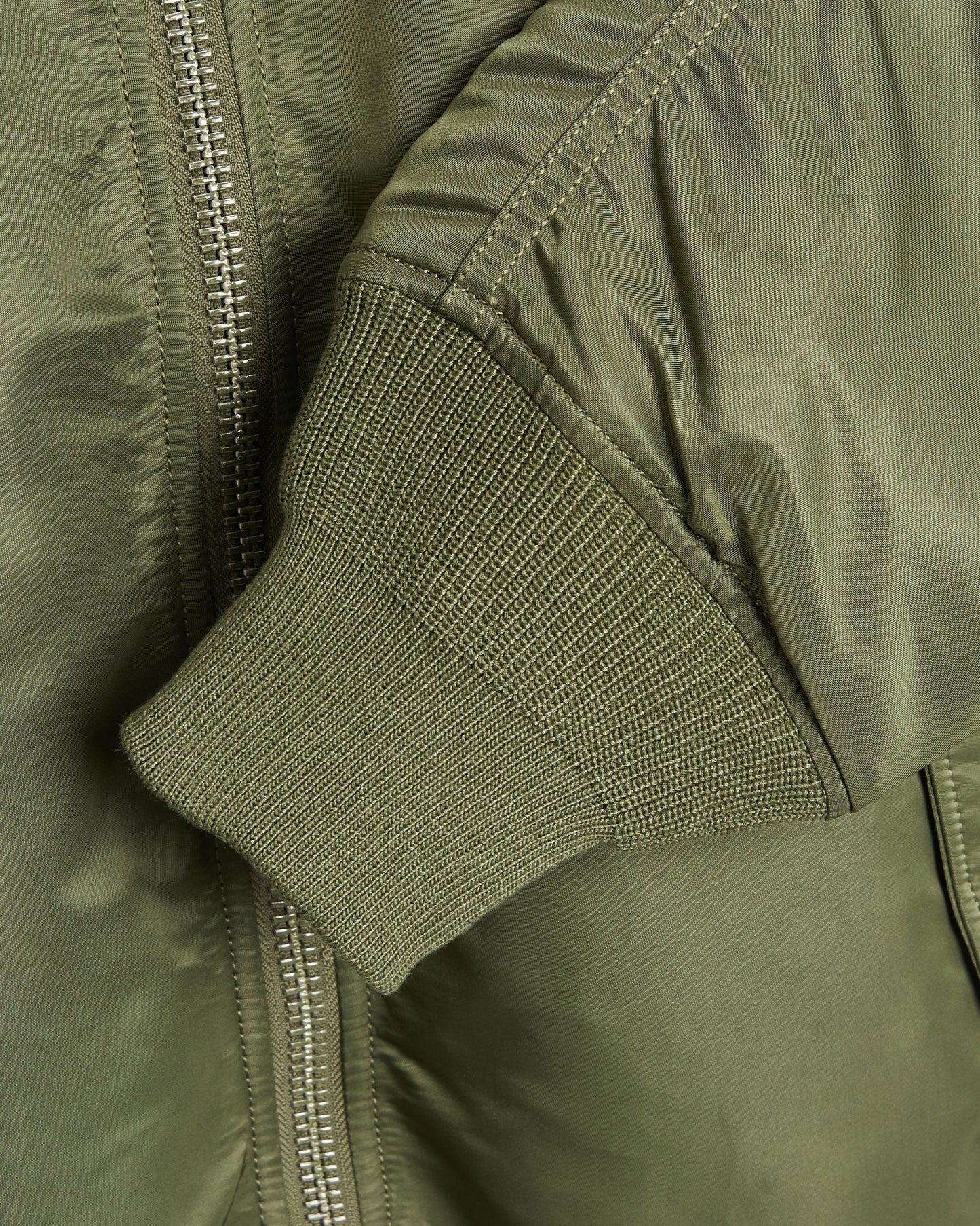 Bomber Alpha Industries MA-1 para hombre