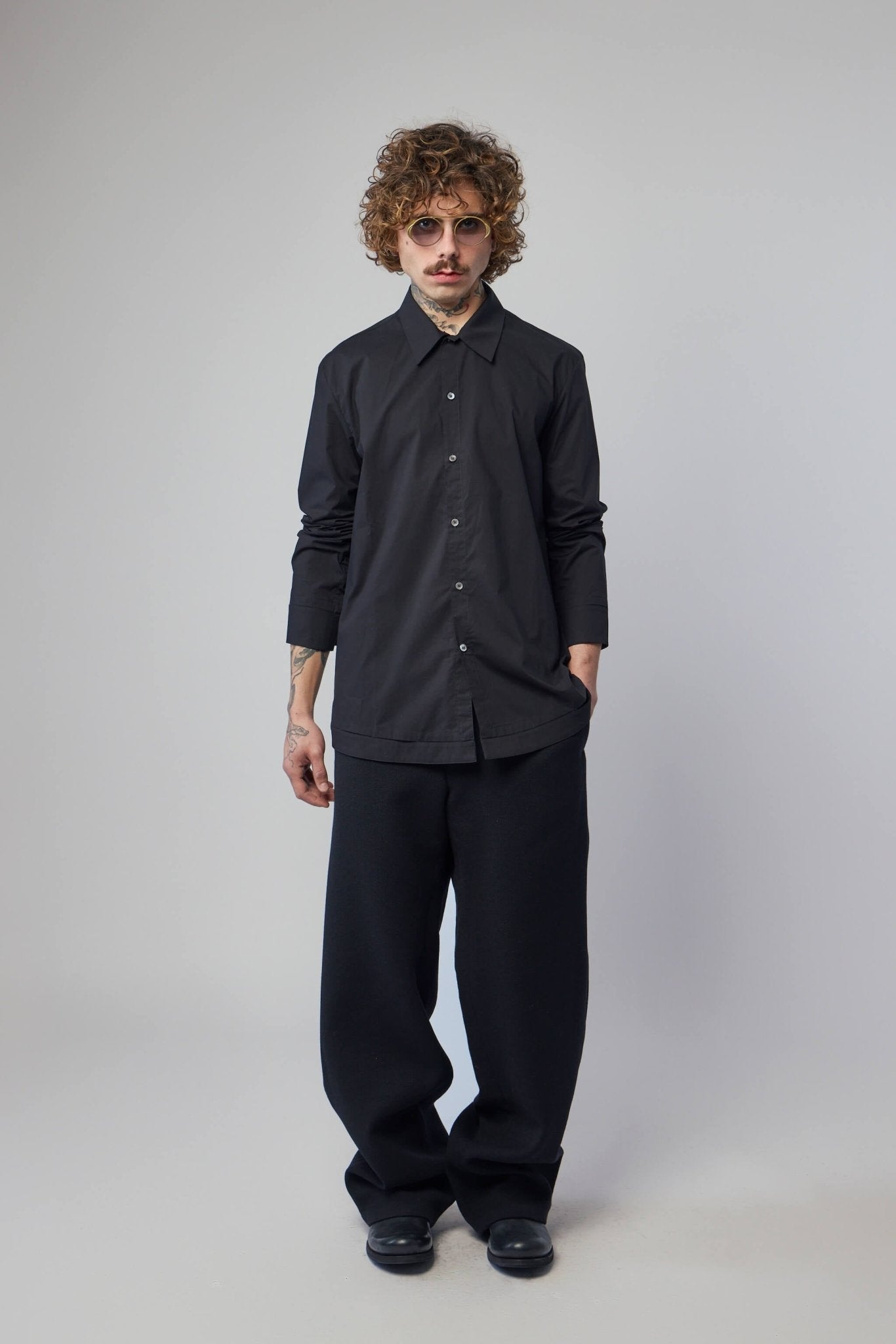 Mens Mid Fit Shirt With Hand-stitched Hem Border