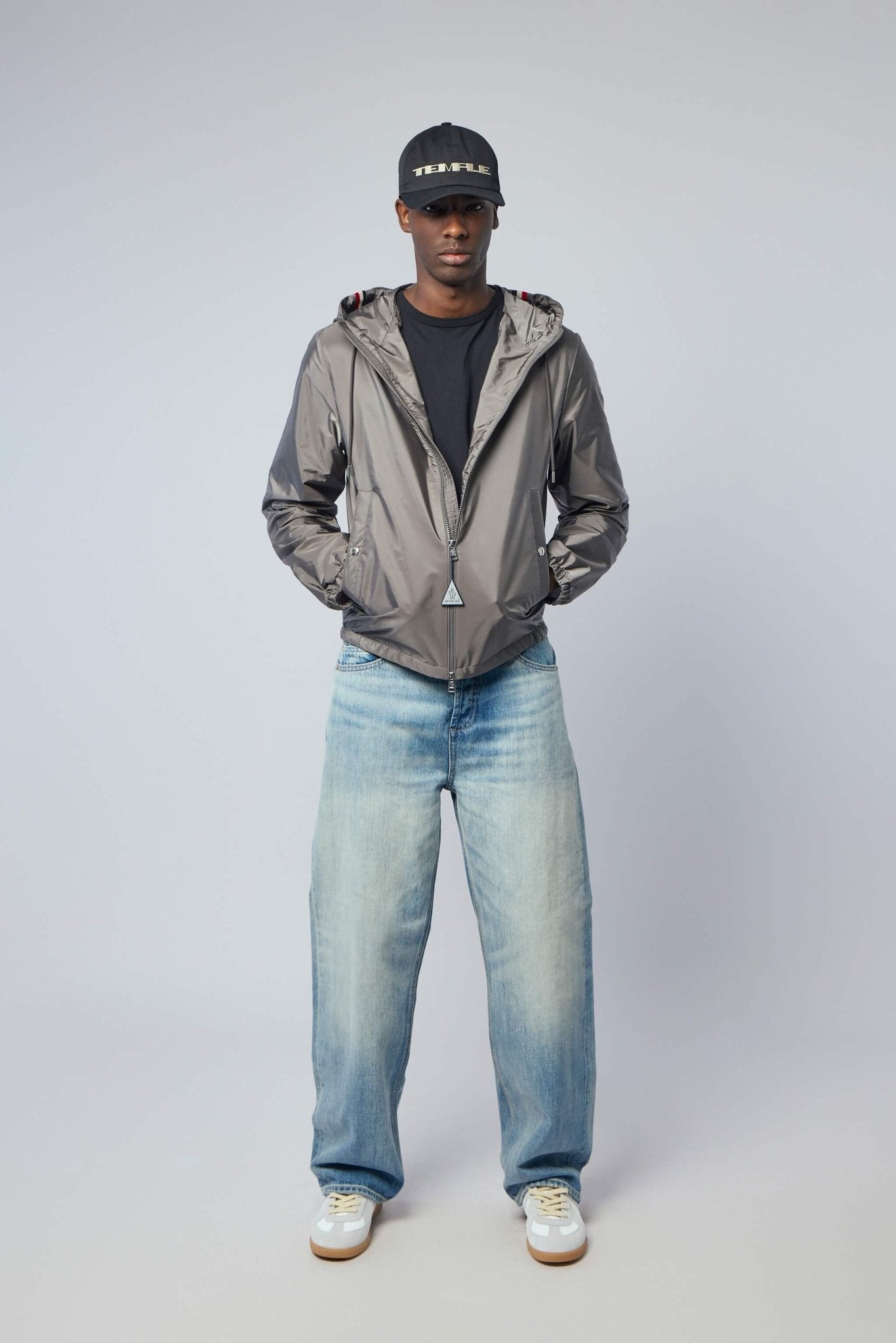Grimpeurs Hooded Windbreaker