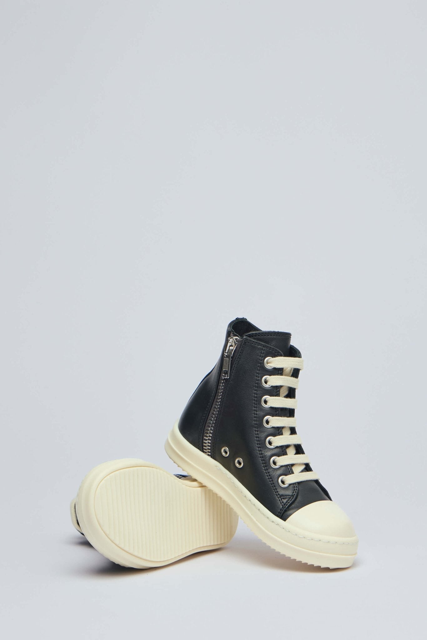 Sneaks