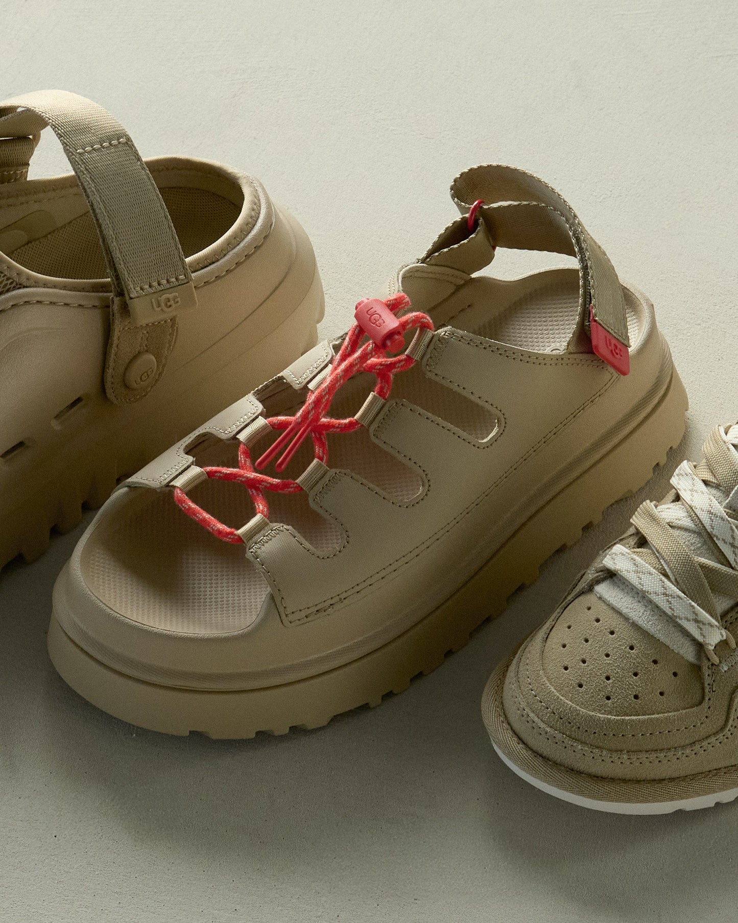 UGG® Women's GoldenGlow Toggle