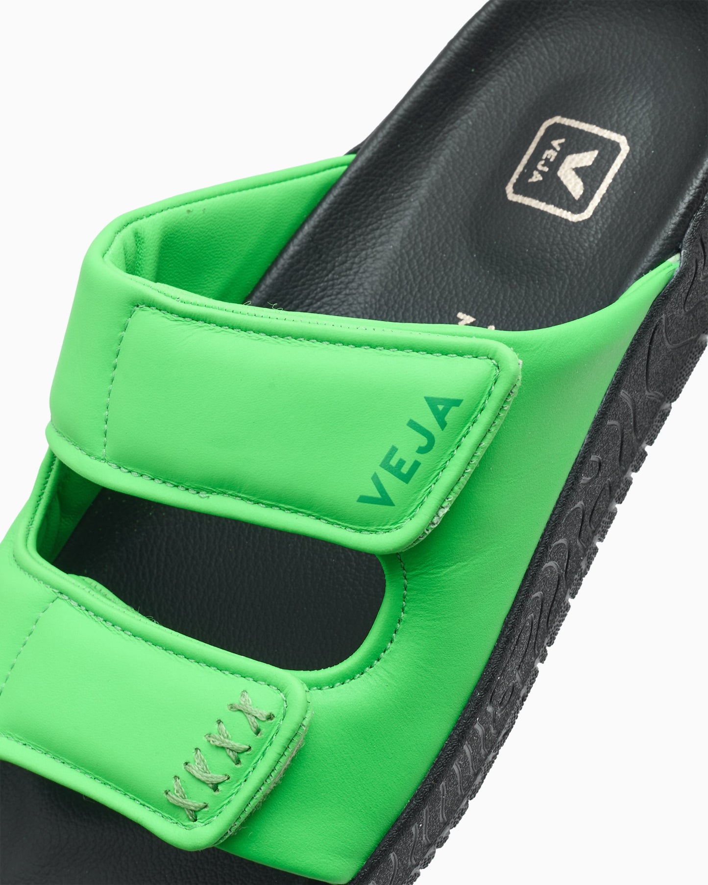 Veja Etna Bold Leather Slide
