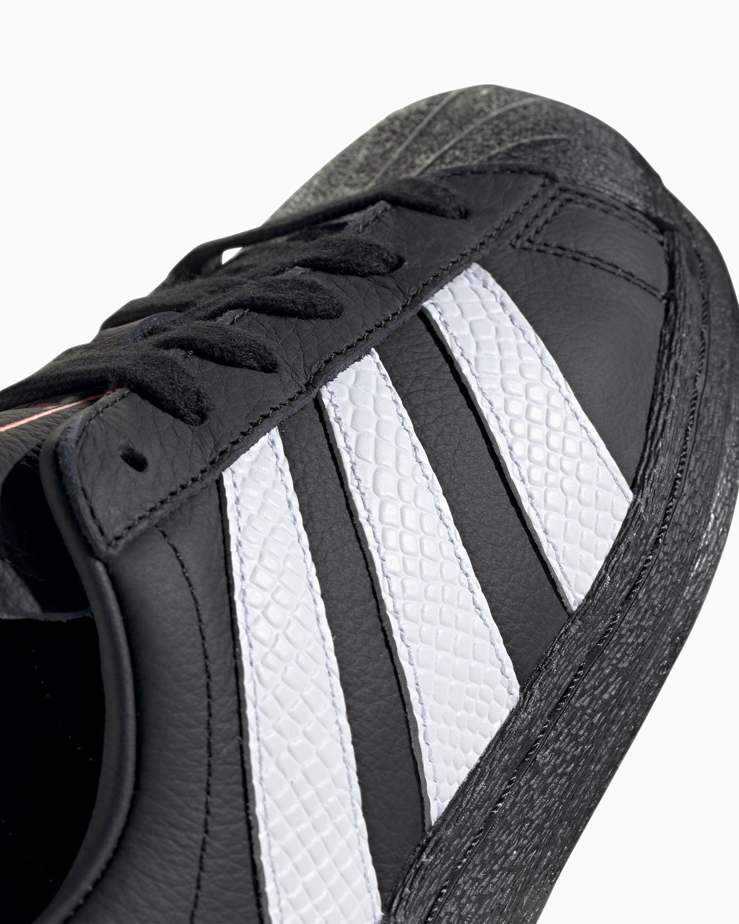 adidas Originals Women's Superstar 82