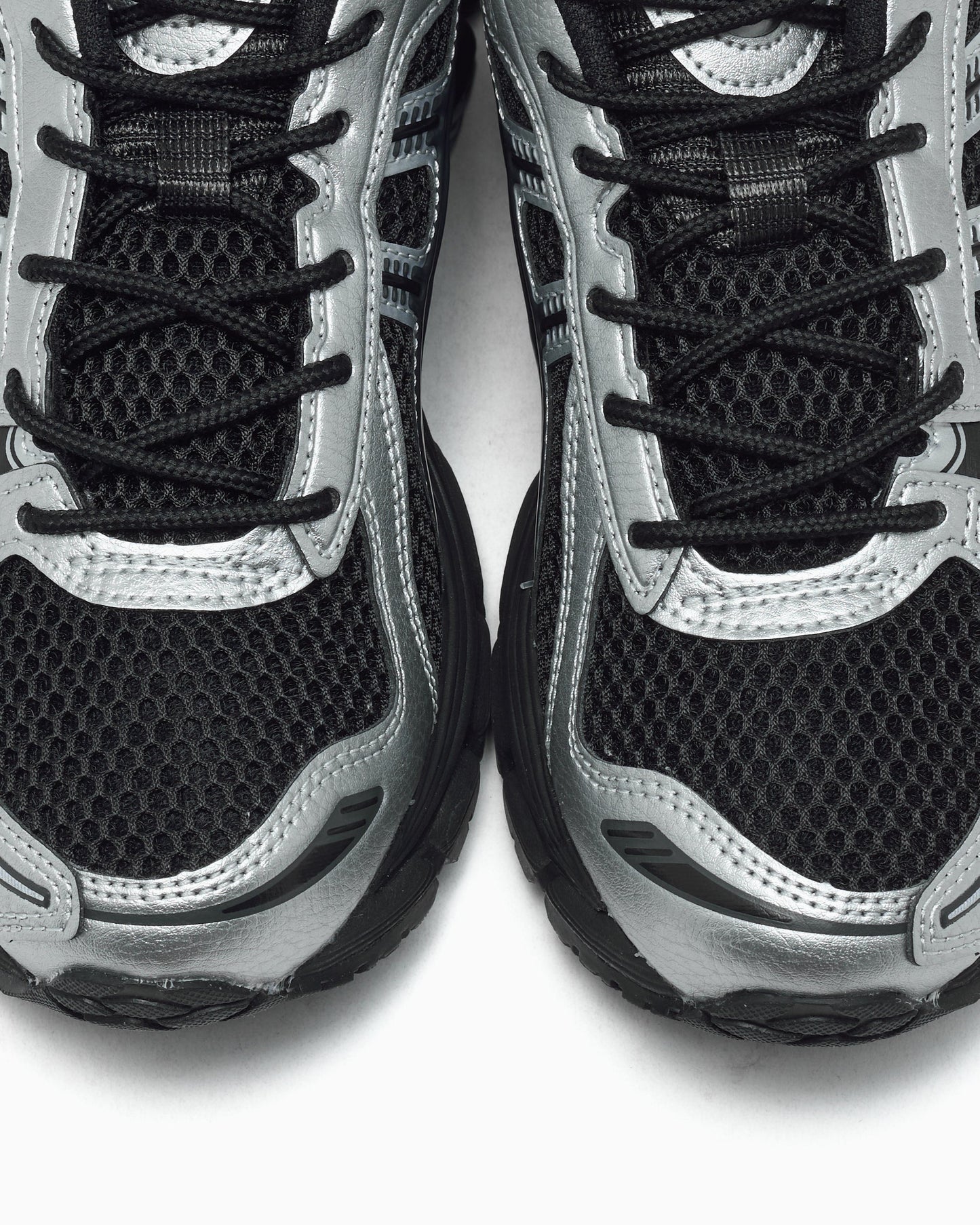 ASICS Gel-Kayano 12.1
