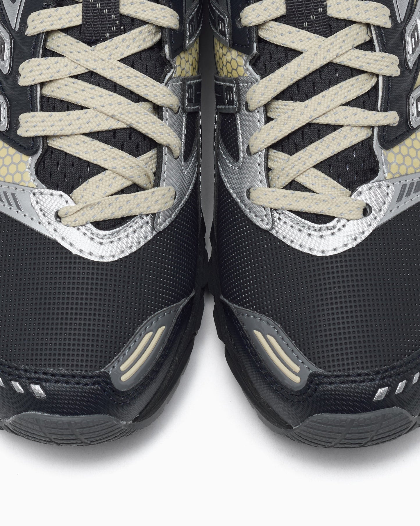 ASICS UB11-S Gel-DS Trainer 14