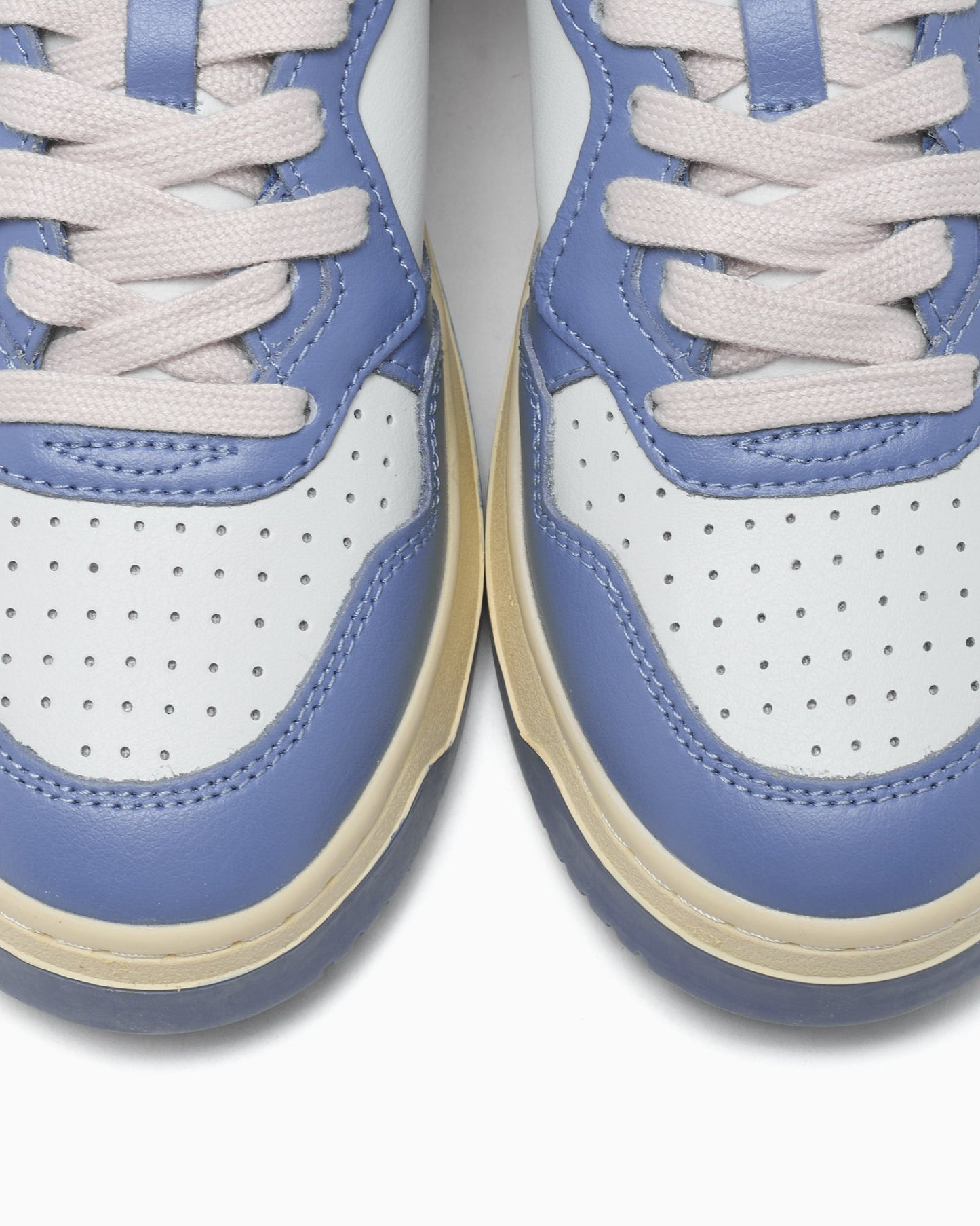 Autry Women's Medalist Low Leather