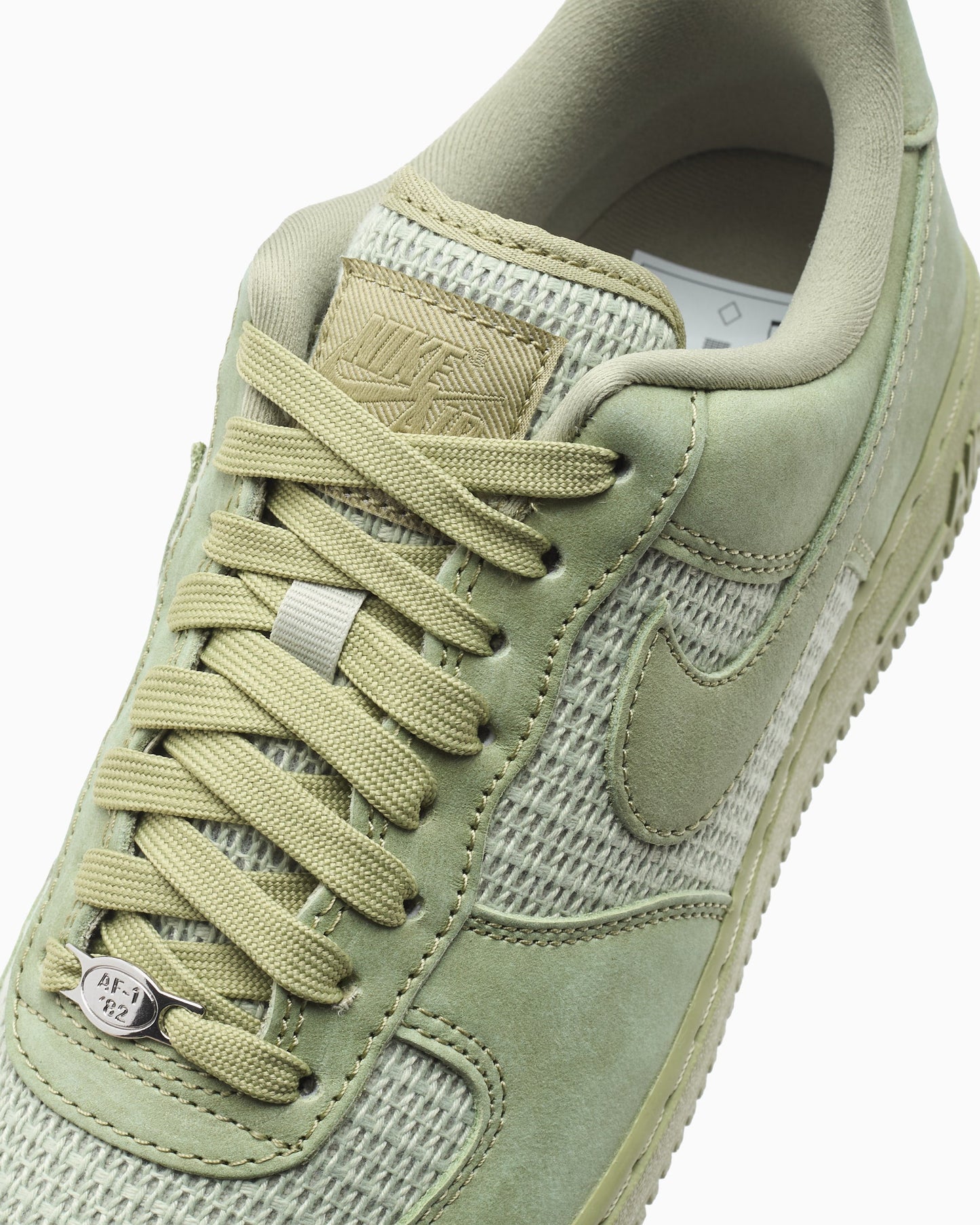 Nike Air Force 1 '07 LV8