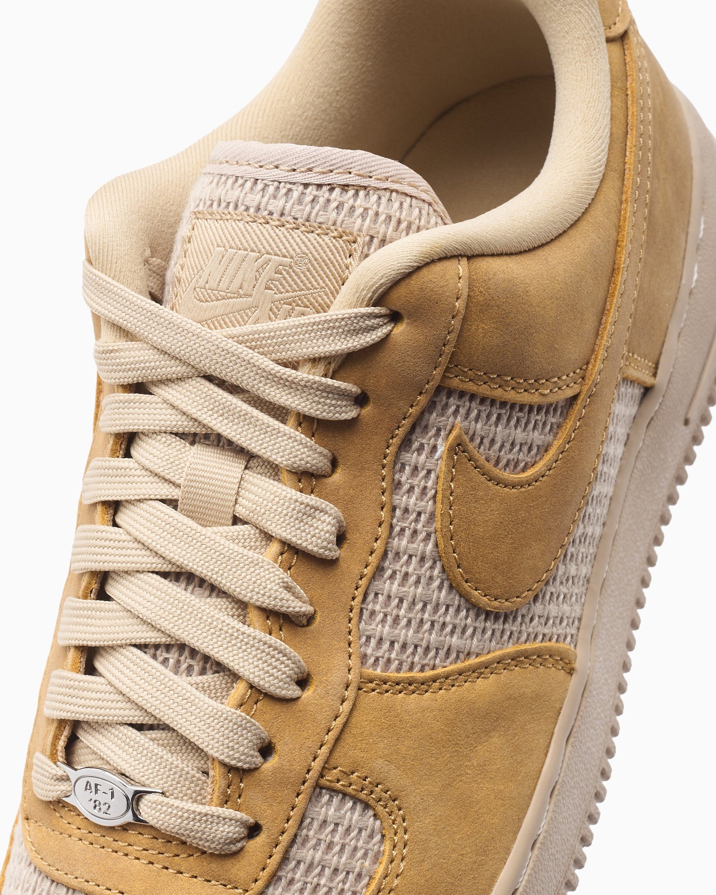 Nike Air Force 1 '07 LV8
