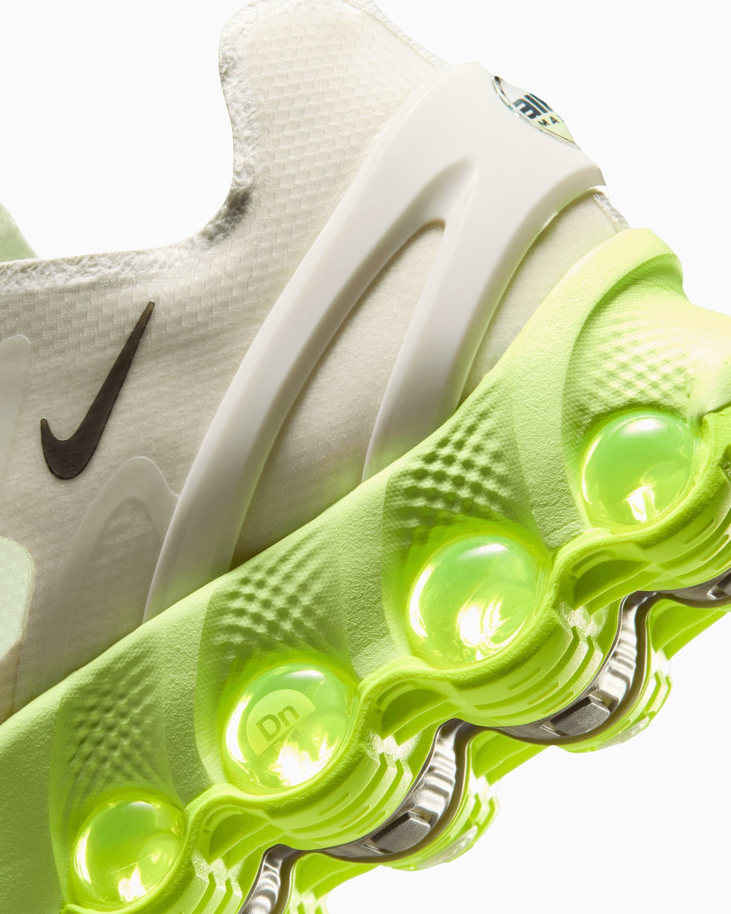 Nike Air Max DN8 QS