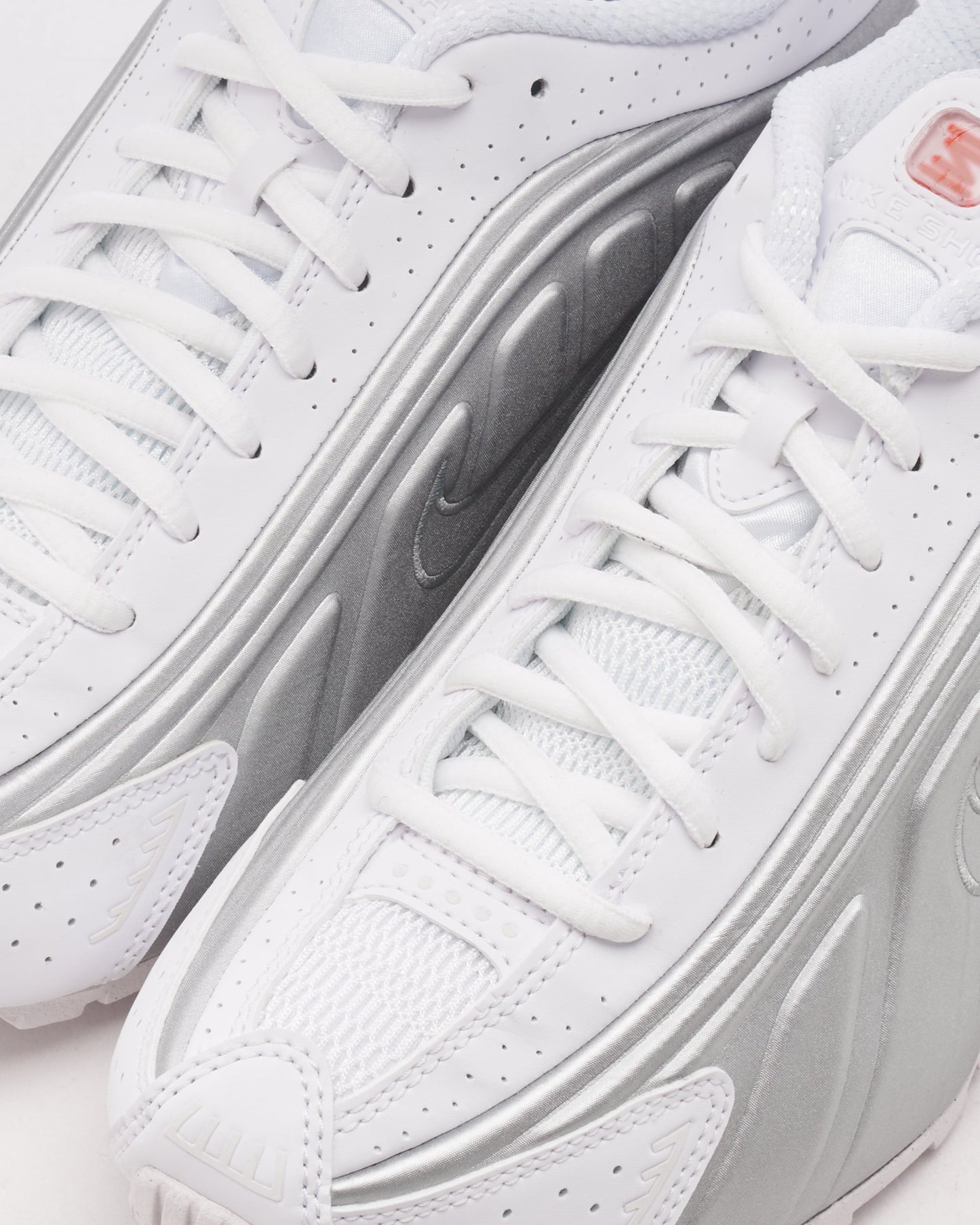 Nike Shox R4 "White Metallic"