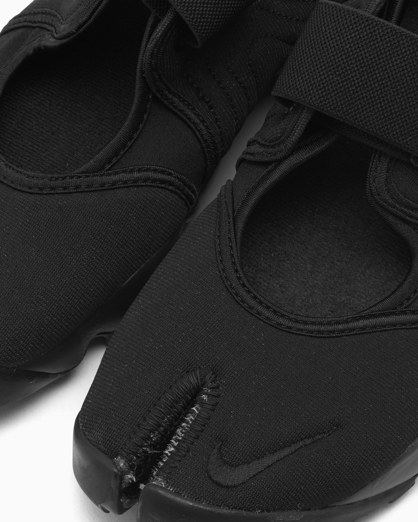Nike Women's Air Rift "Triple Black"