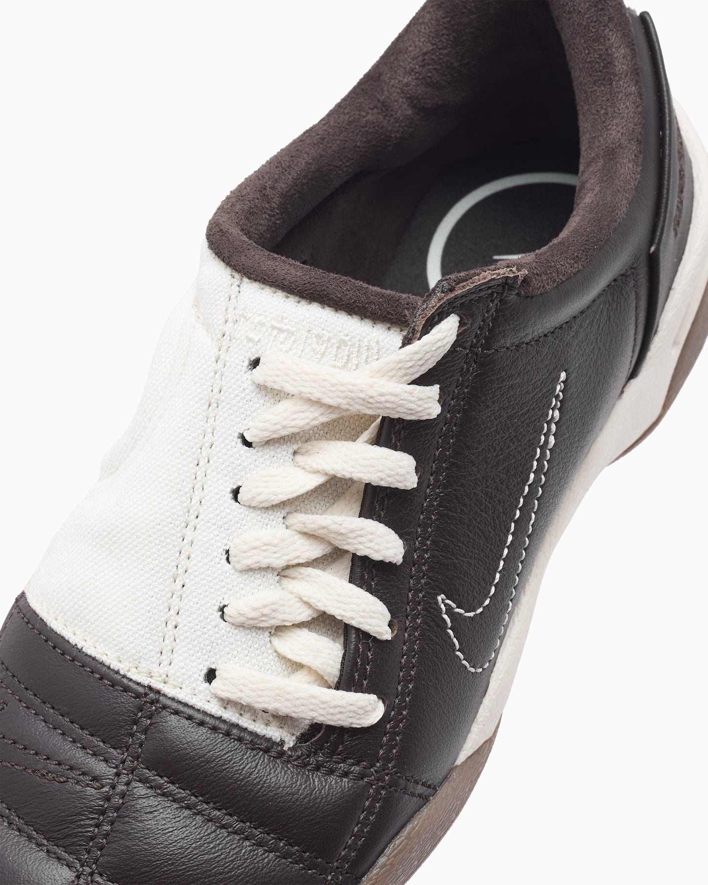 Nike Women's Total 90