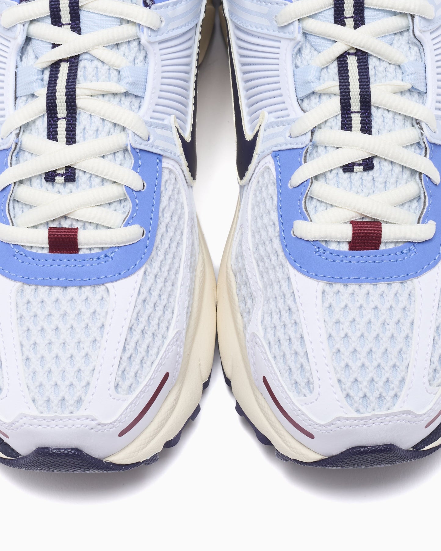 Nike Women's Zoom Vomero 5