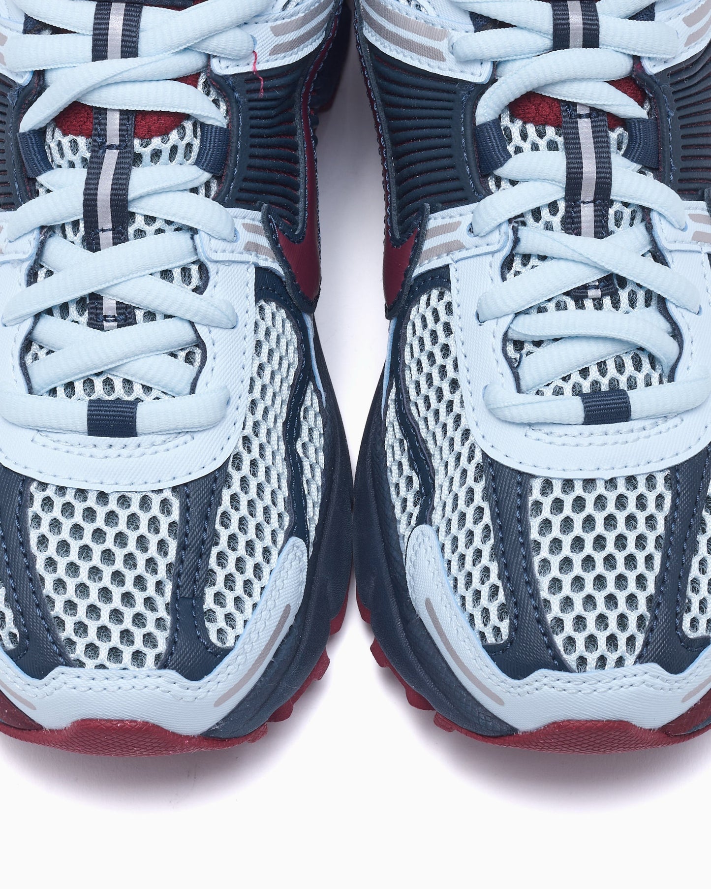 Nike Women's Zoom Vomero 5