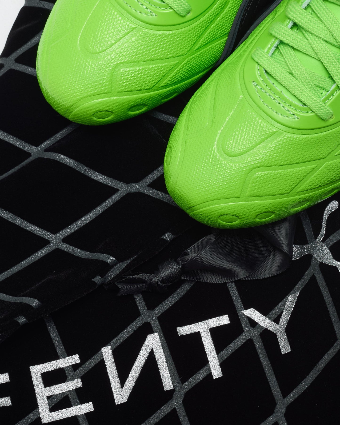 Puma x FENTY Avanti LS-X