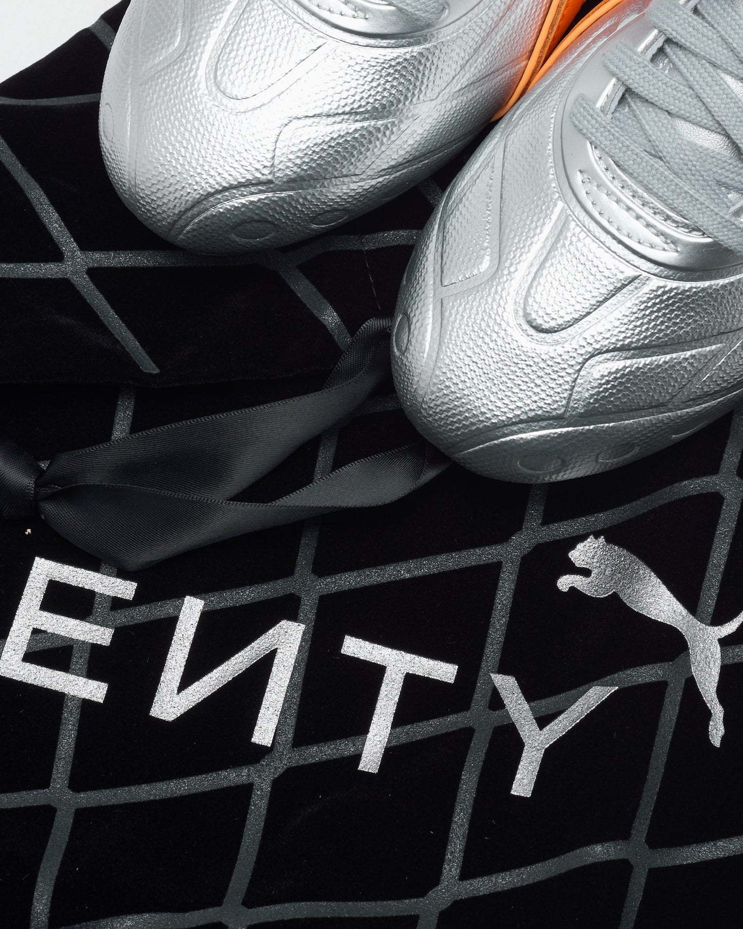 Puma x FENTY Avanti LS-X