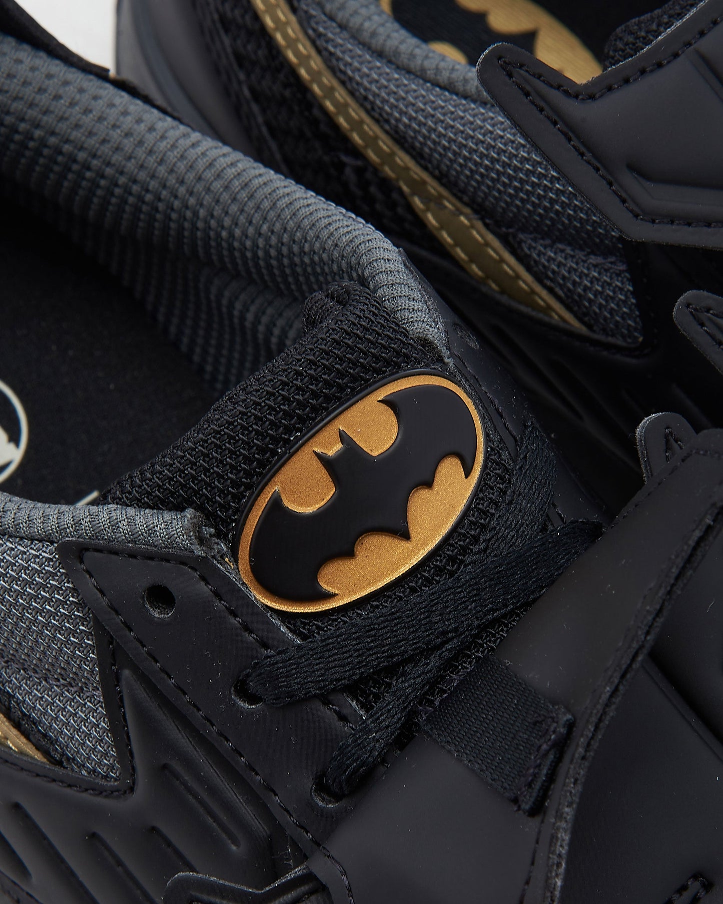 Reebok x DC Comics LX2200 "Batman"