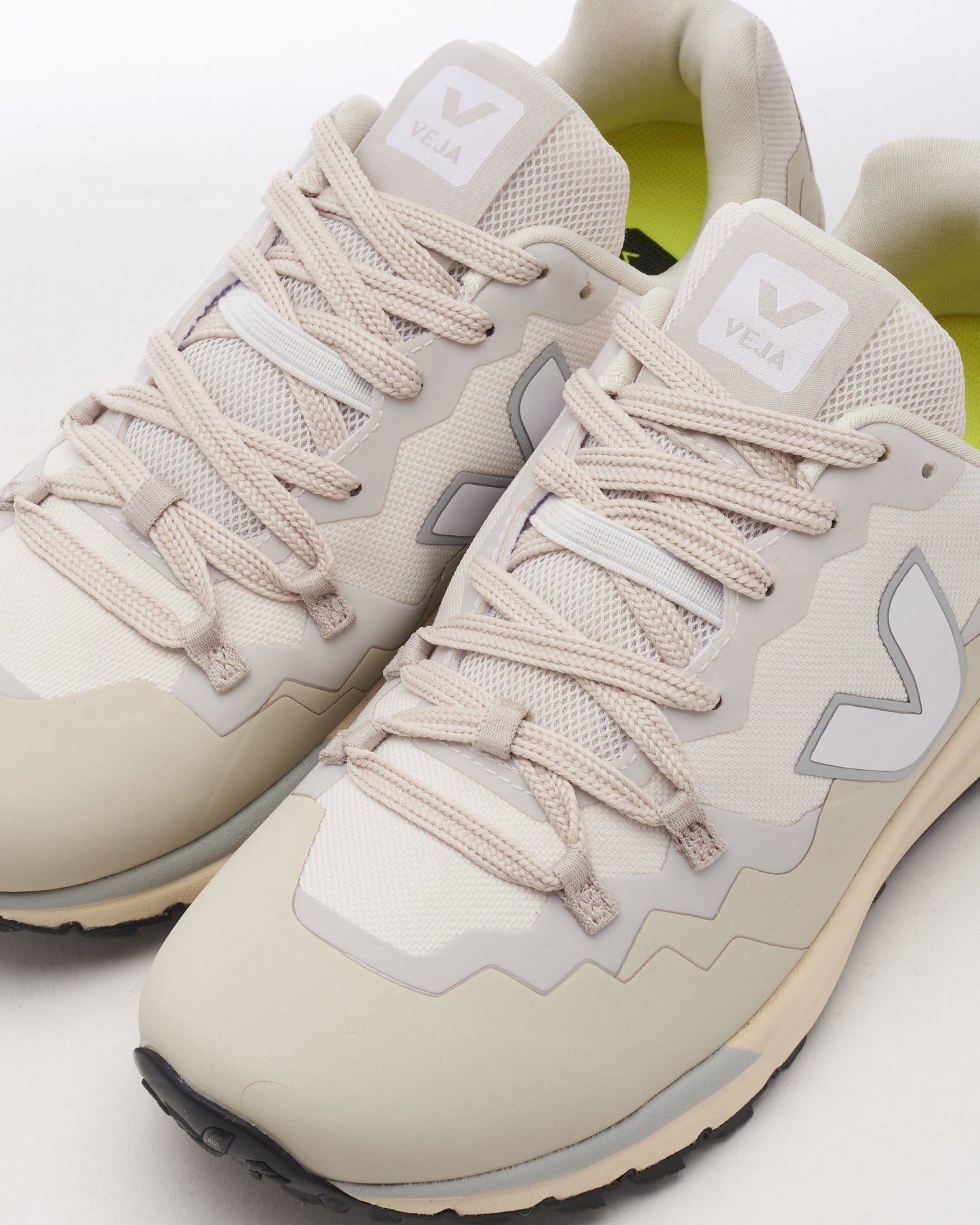 Veja Women's Fitz Roy Trek-Shell