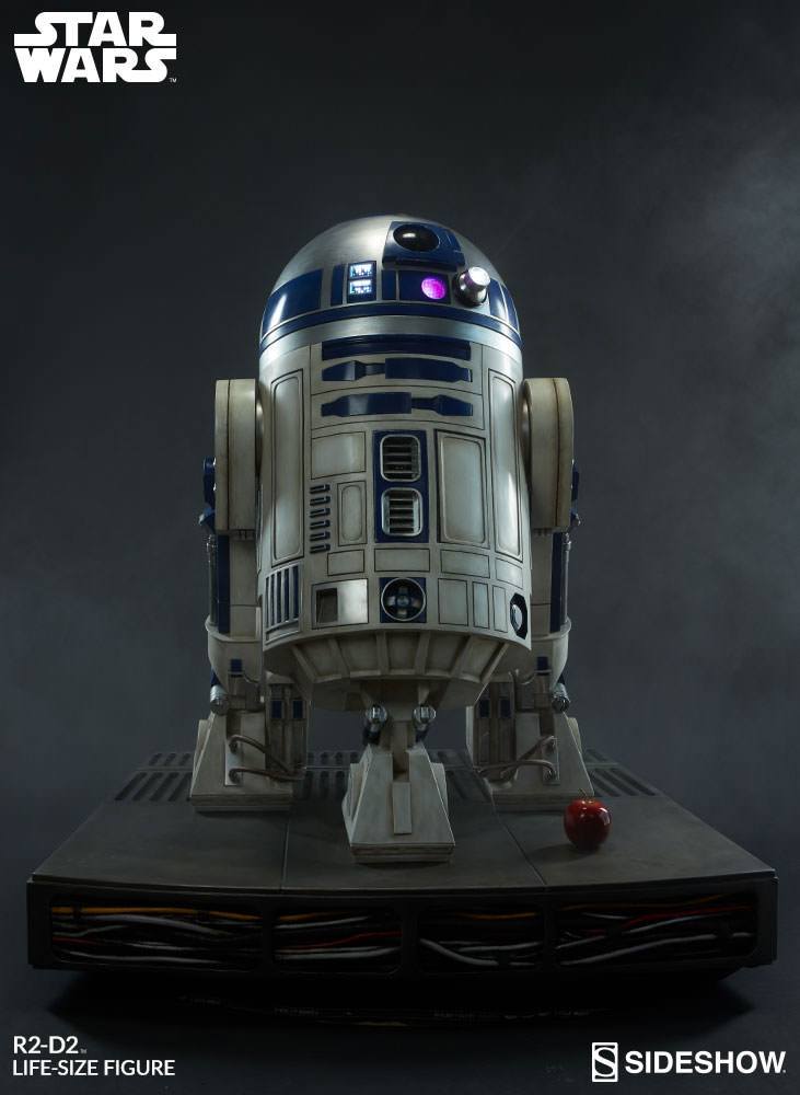 Star Wars - R2-D2 Life-Size Statue | Sideshow