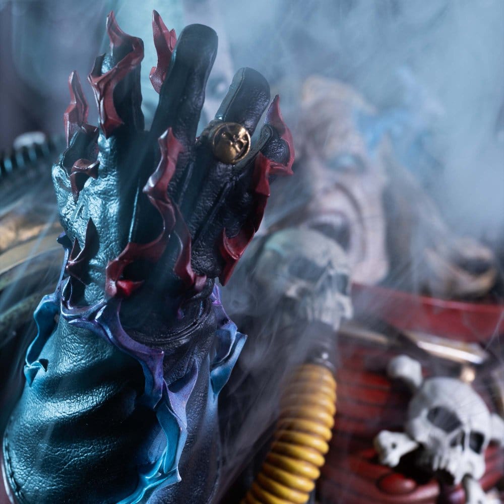 Warhammer 40,000 - Mephiston Lord of Death Limited Edition Statue | Weta Workshop