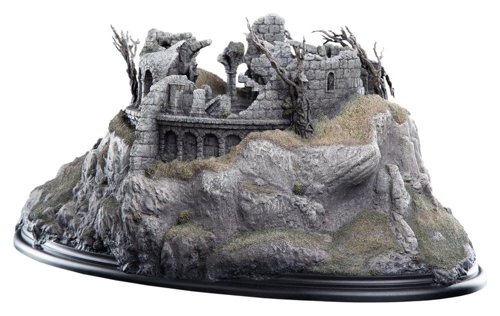 The Lord of the Rings - Weathertop Limited Edition Environment | Weta Workshop