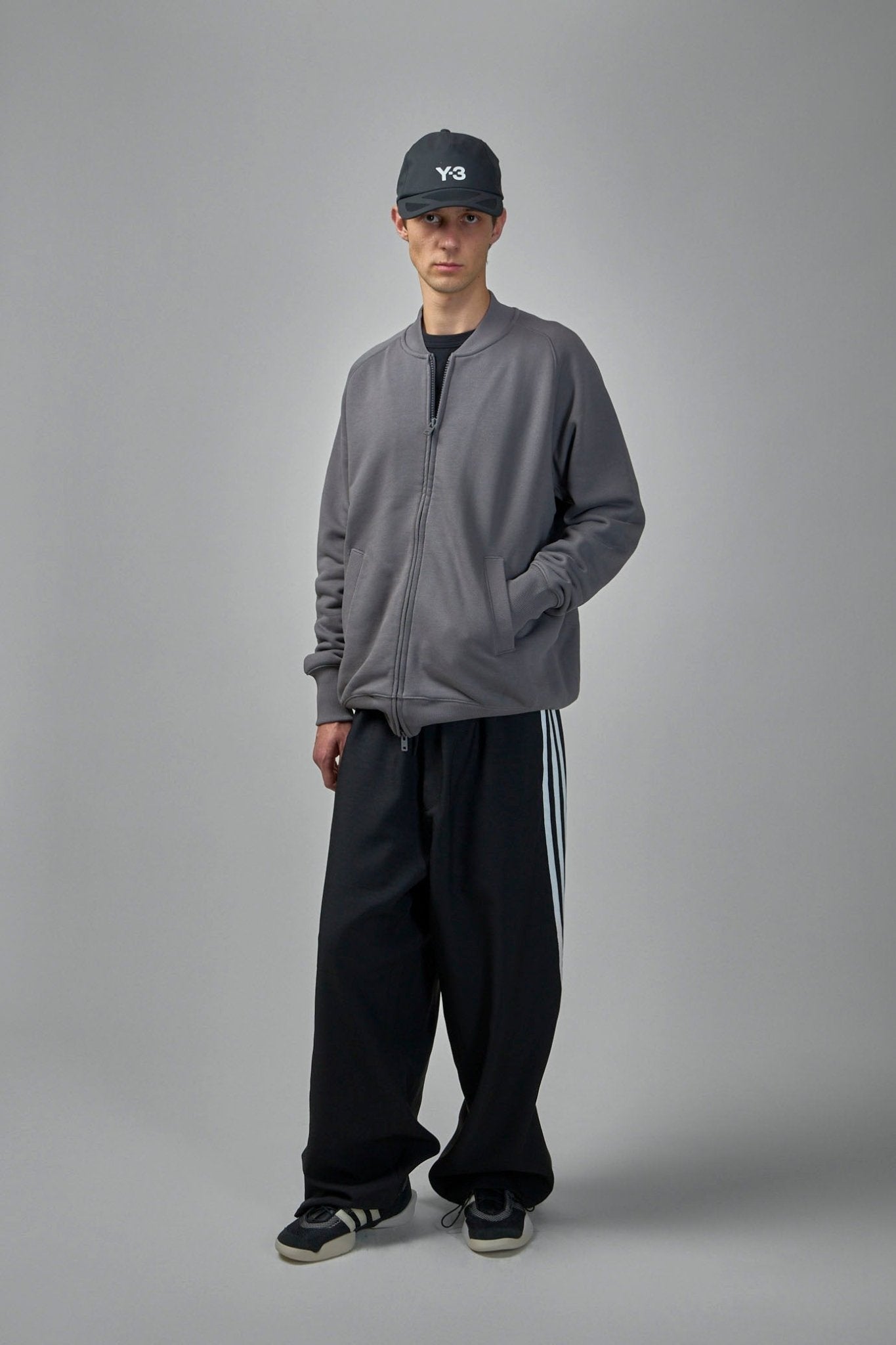 M Track Top Granit