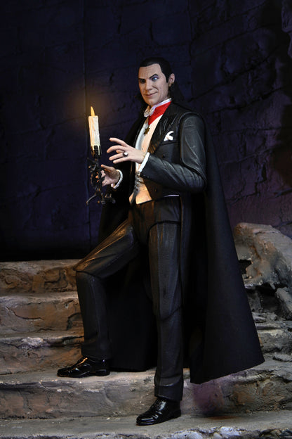 Dracula (Colour) – Universal Monsters Ultimate Dracula (Transylvania) Action Figure