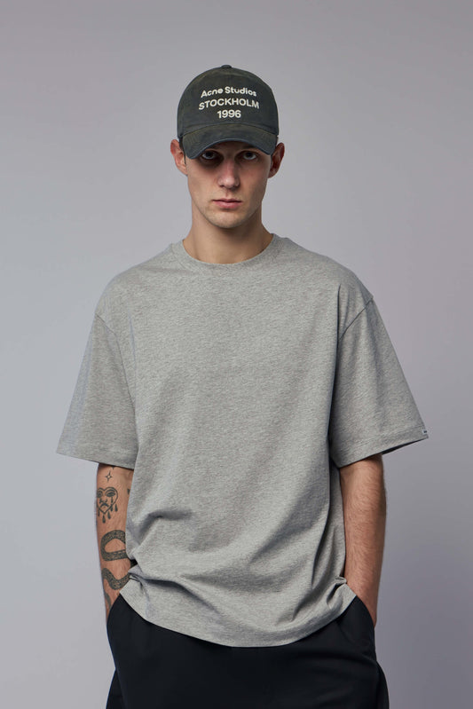 Logo T-shirt - Relaxed Unisex Fit
