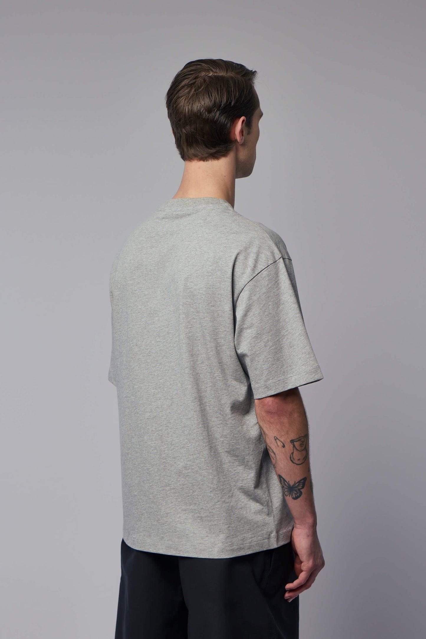 Logo T-shirt - Relaxed Unisex Fit
