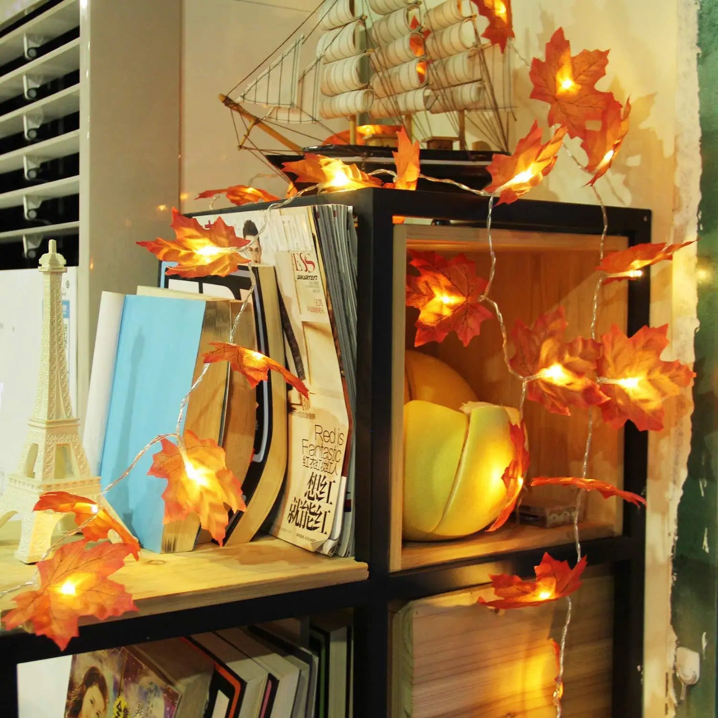 Christmas Decoration Maple Leaf LED Light String Garland