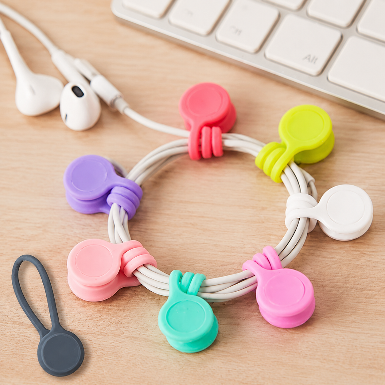 Reusable Silicone Cable Organizers - Magnetic Cord Ties for a Clutter-Free Life