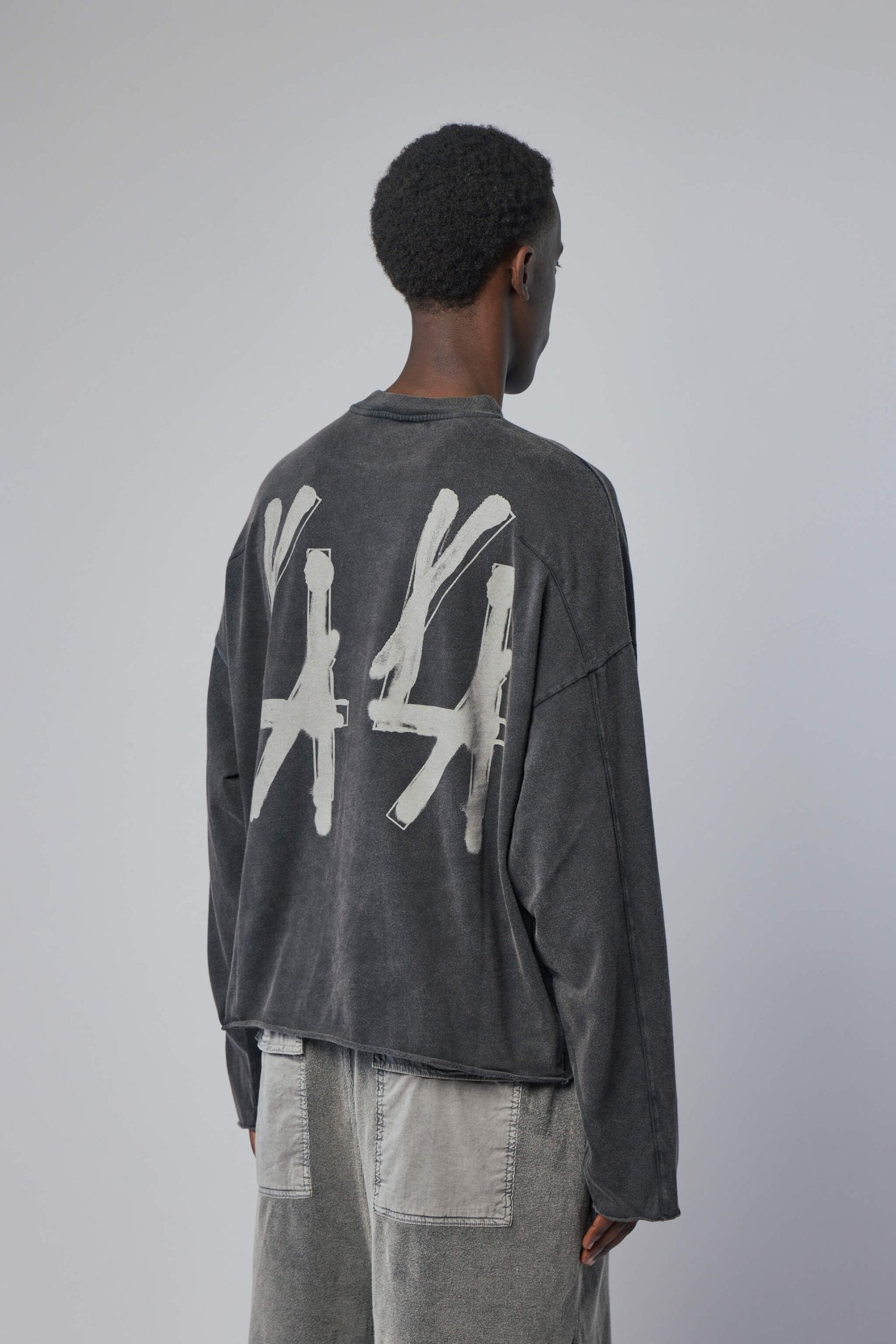 Longsleeve Tee Smudge Black + 44 Graff Dirty White