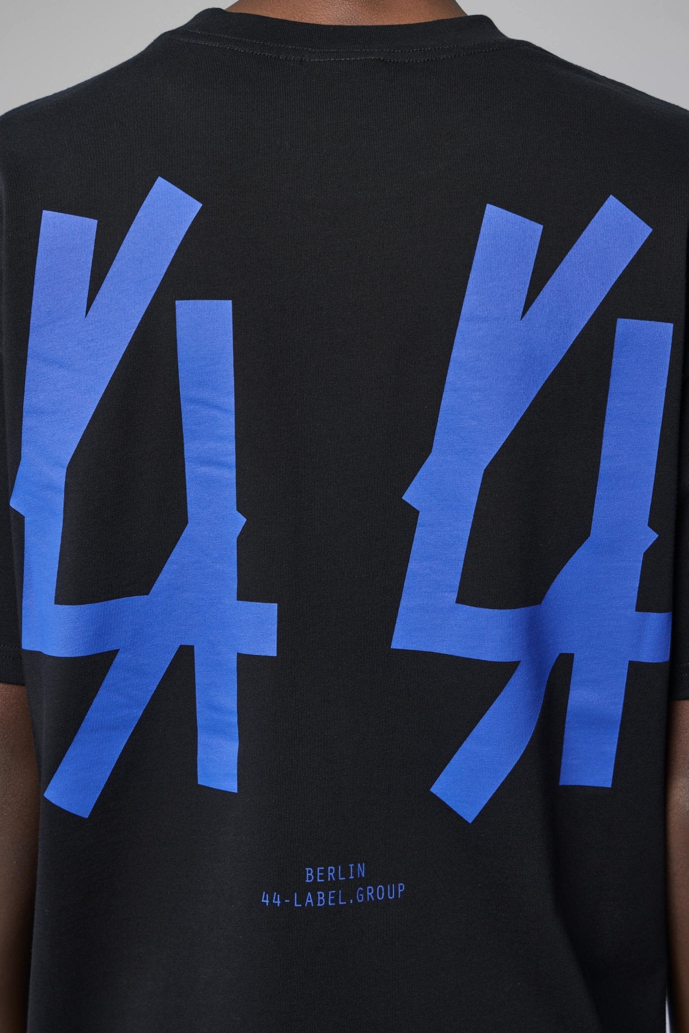 Tee Jersey Black + 44 Sapphire