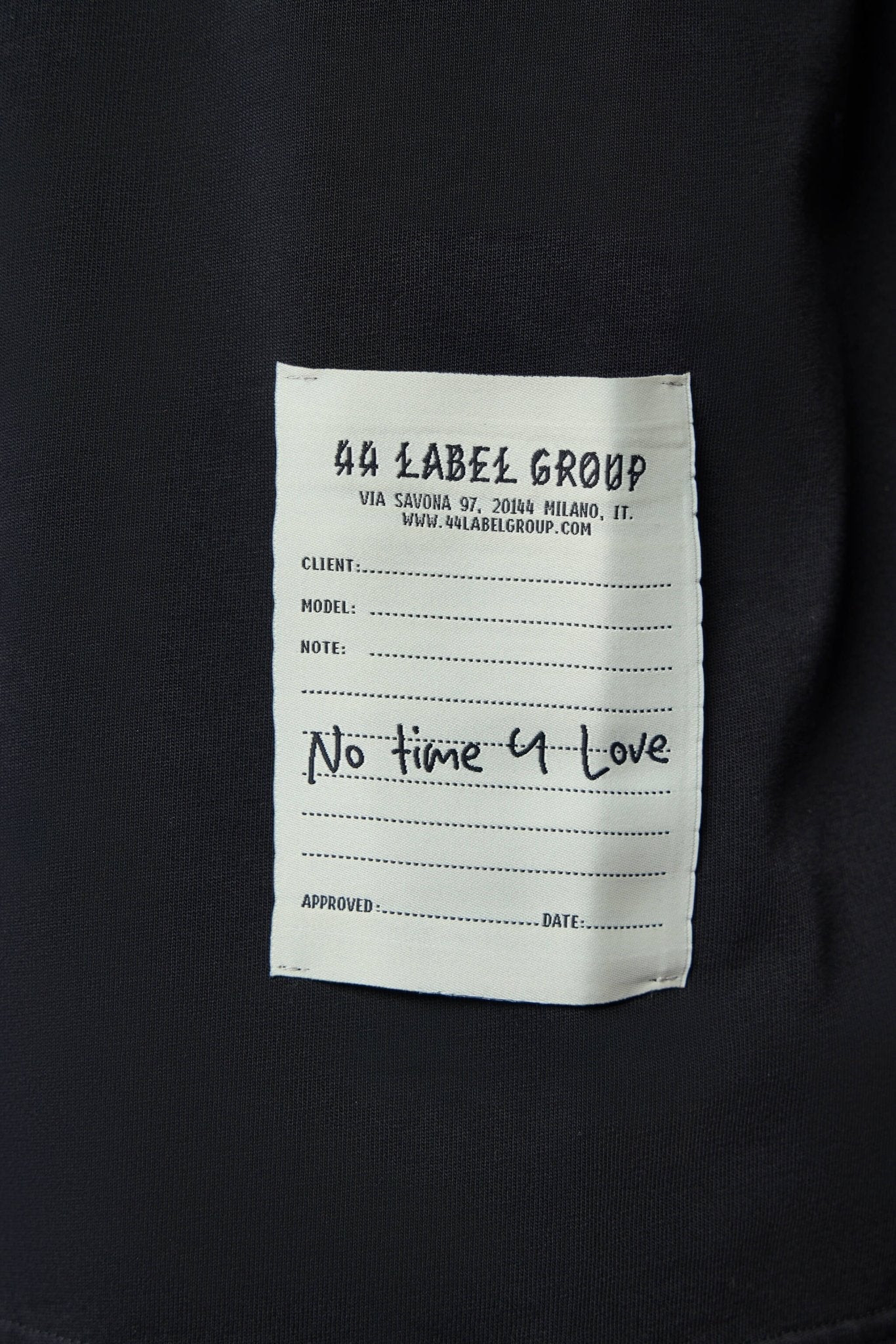 Tee Jersey Black + Label Dirty White